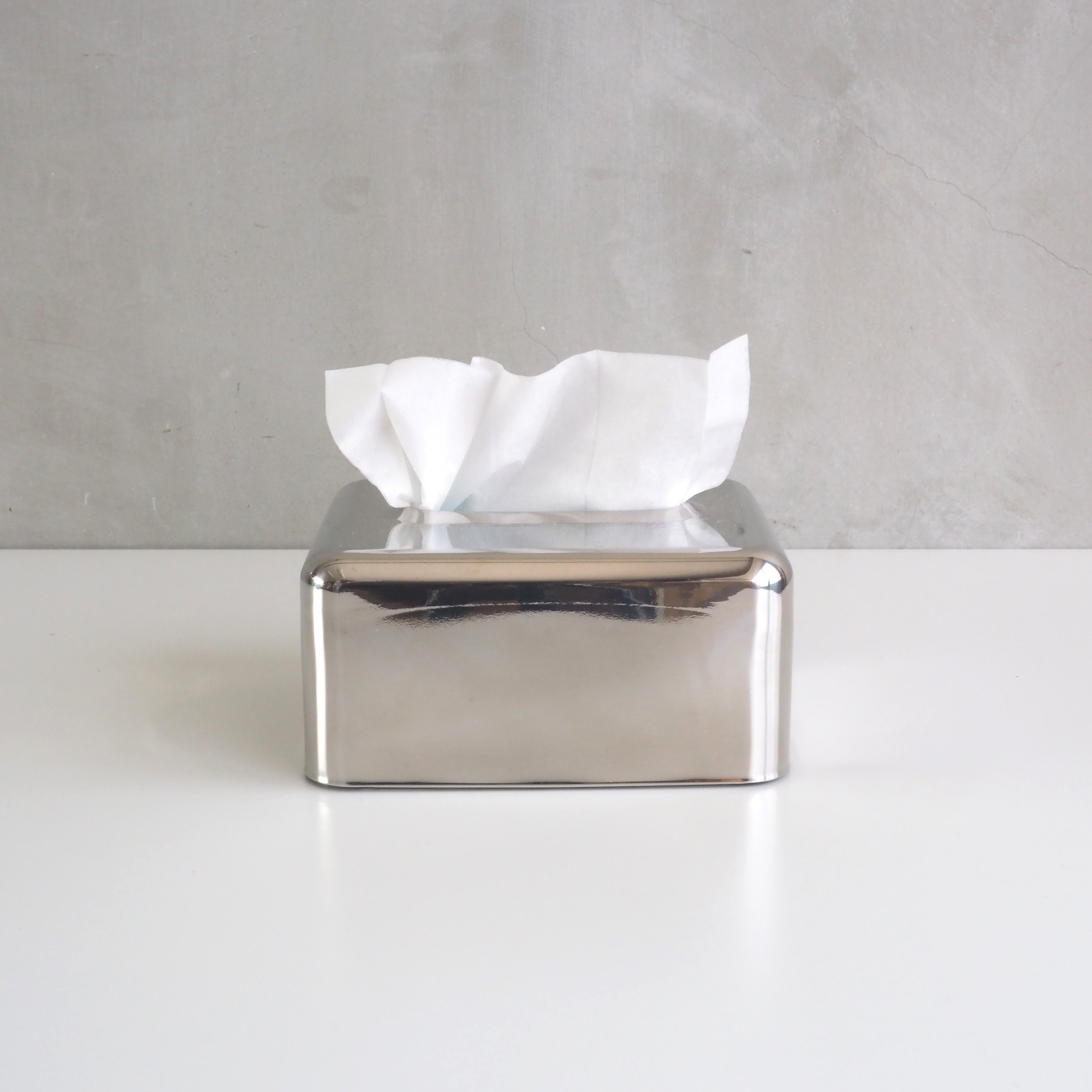 Tissue Dispenser Half