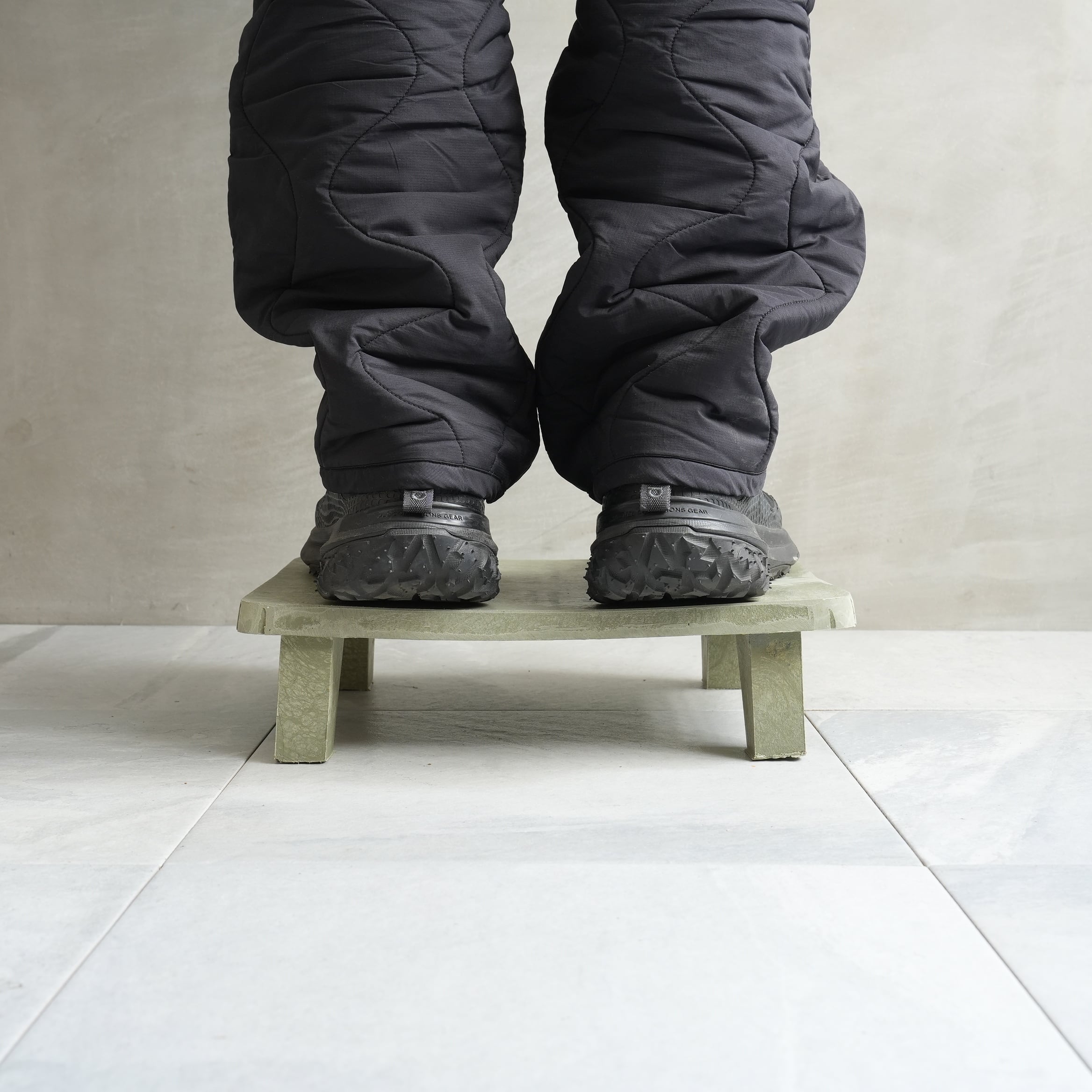 RECYCLED PLASTIC STEP STOOL / Low