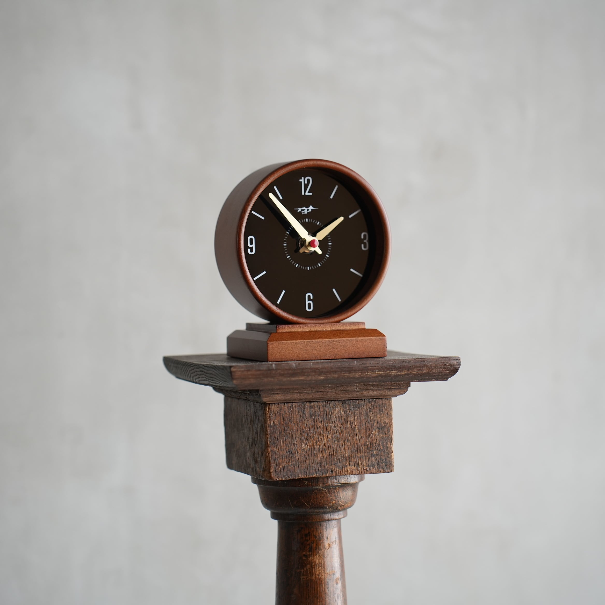 KOTI TABLE CLOCK