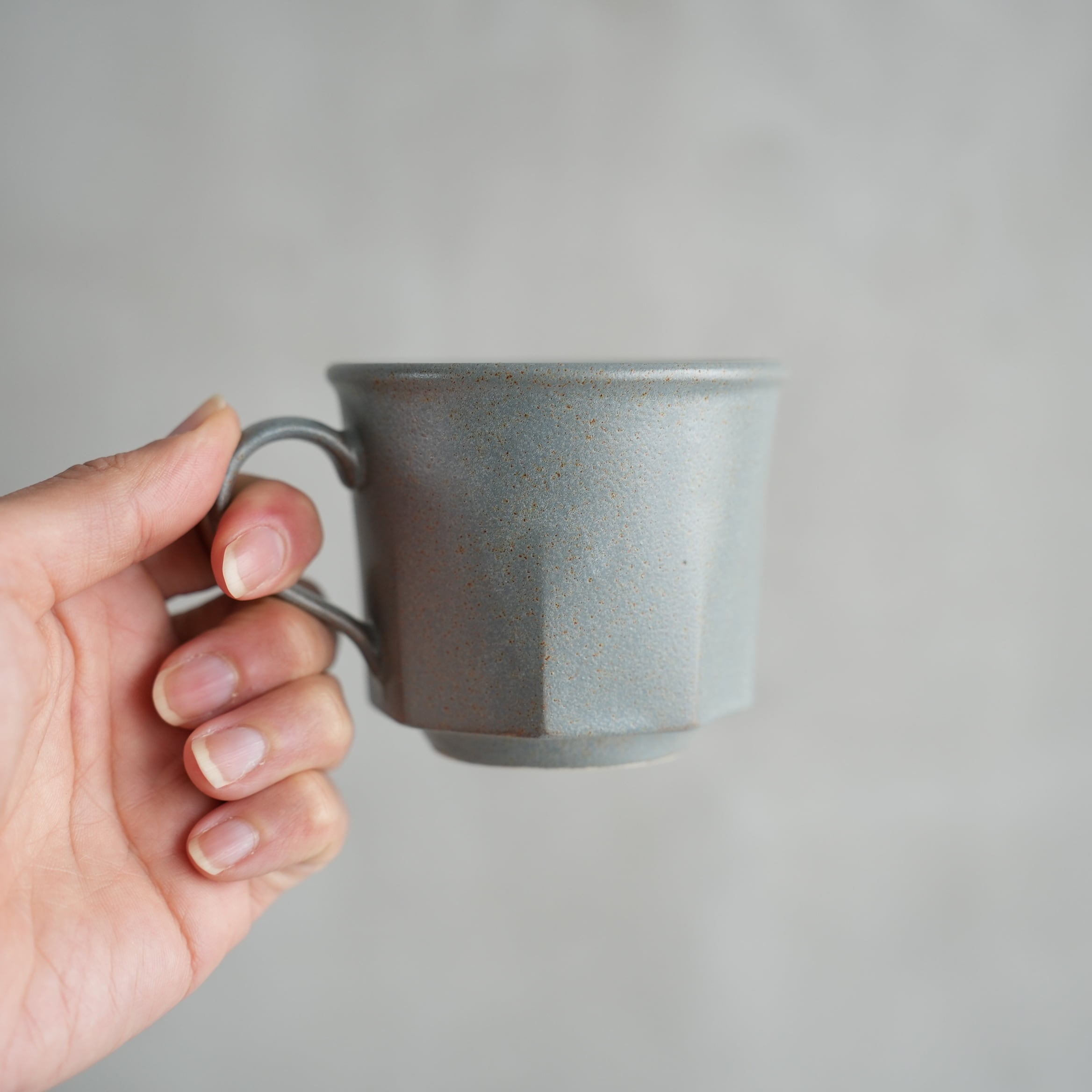 Ancient Pottery Cup & Saucer　Gray