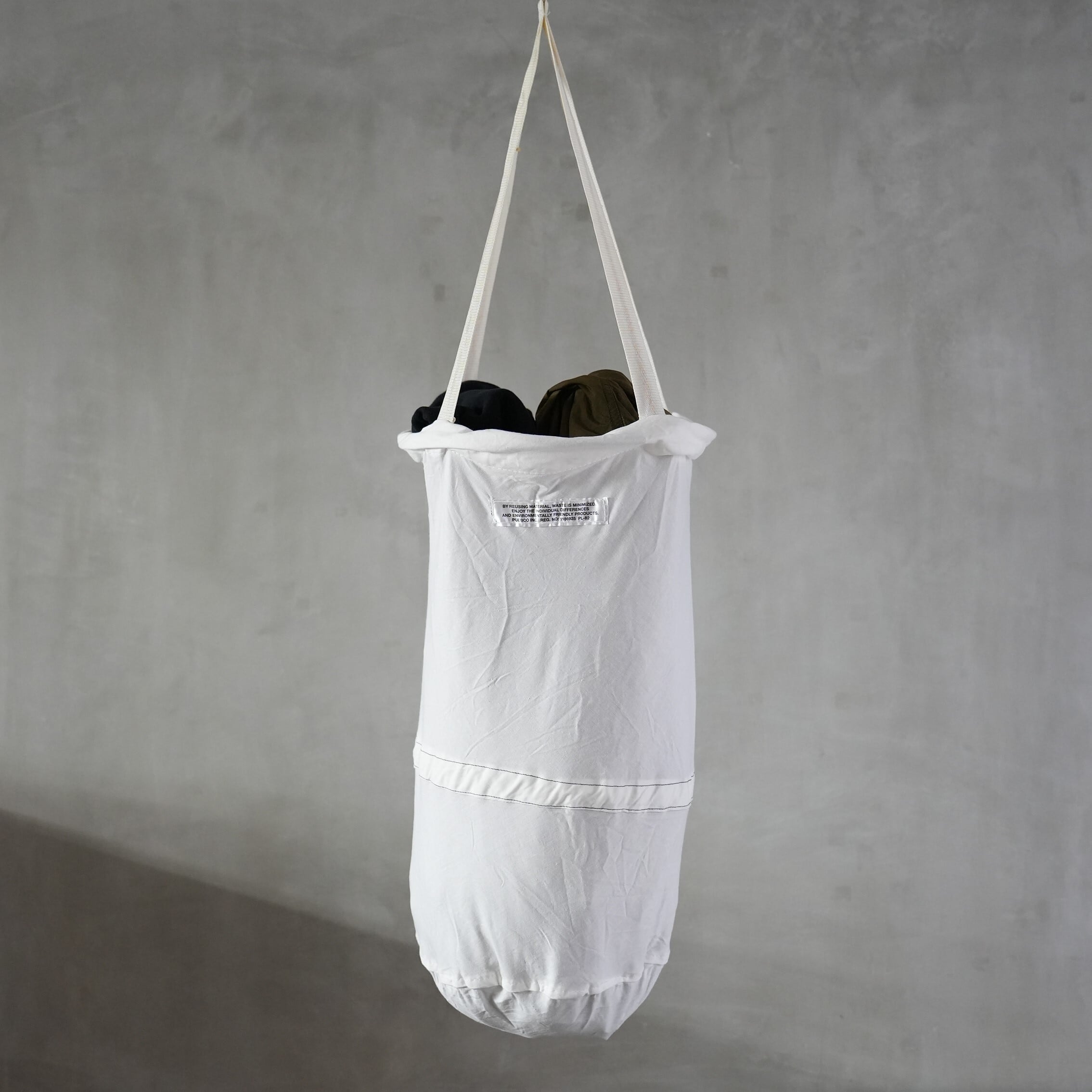 VINTAGE PARACHUTE LAUNDRY BAG