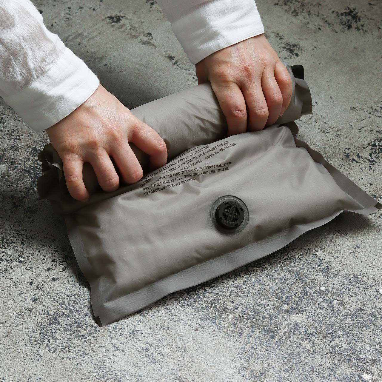 TRAVEL VACUUM PACK L　Gray