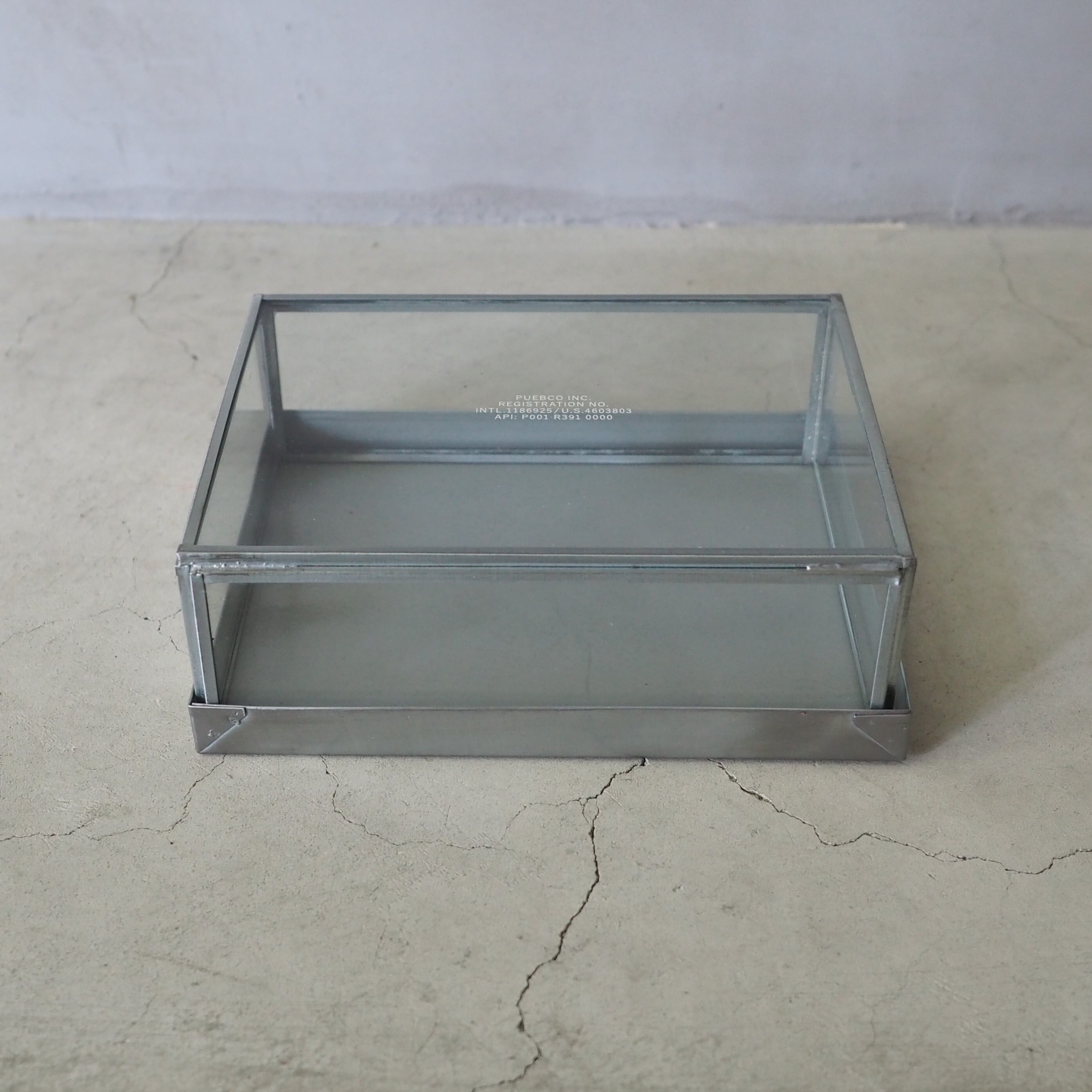 GLASS BOX W/RECYCLE STEEL Sサイズ