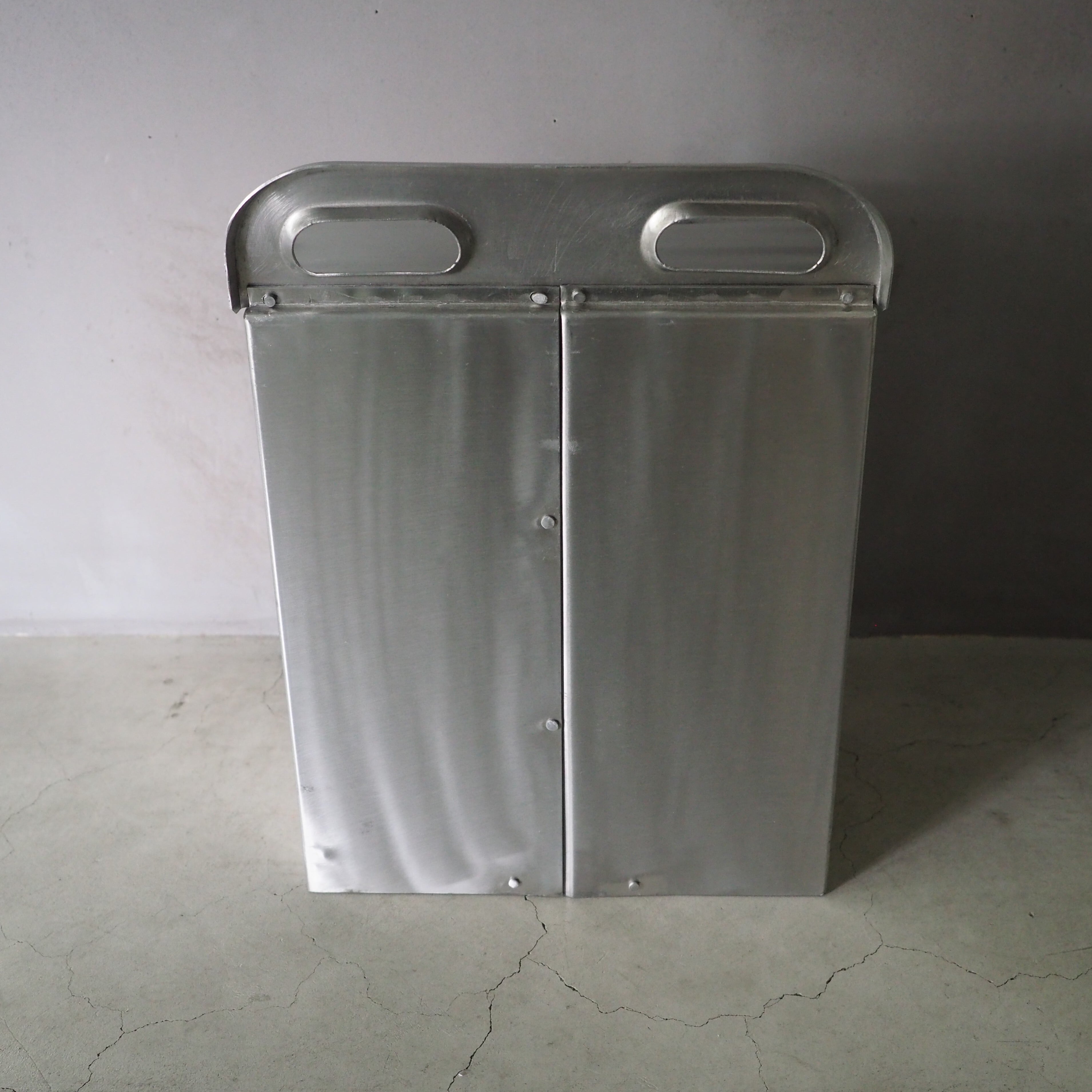 ALUMINIUM TRASHCAN