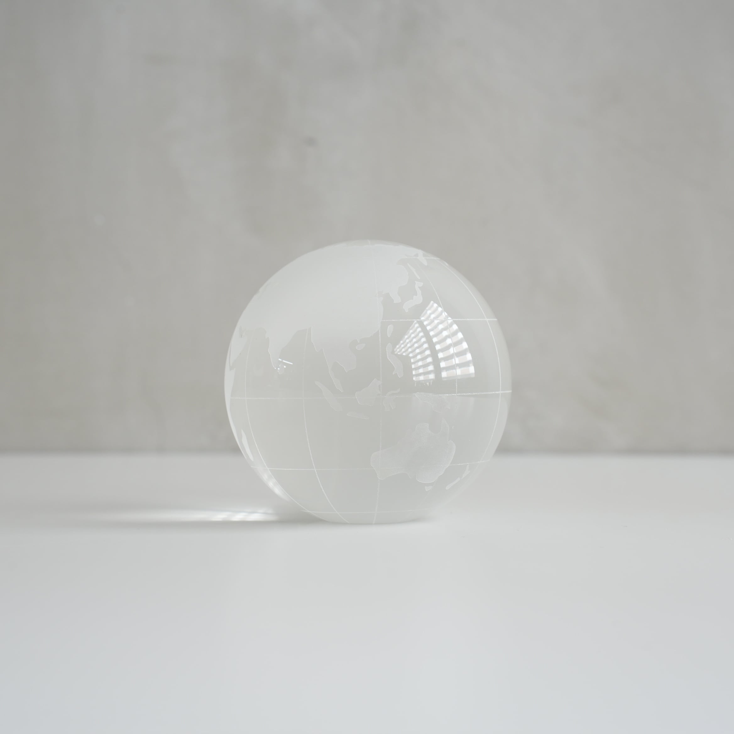 Optical Globe Paper Weight