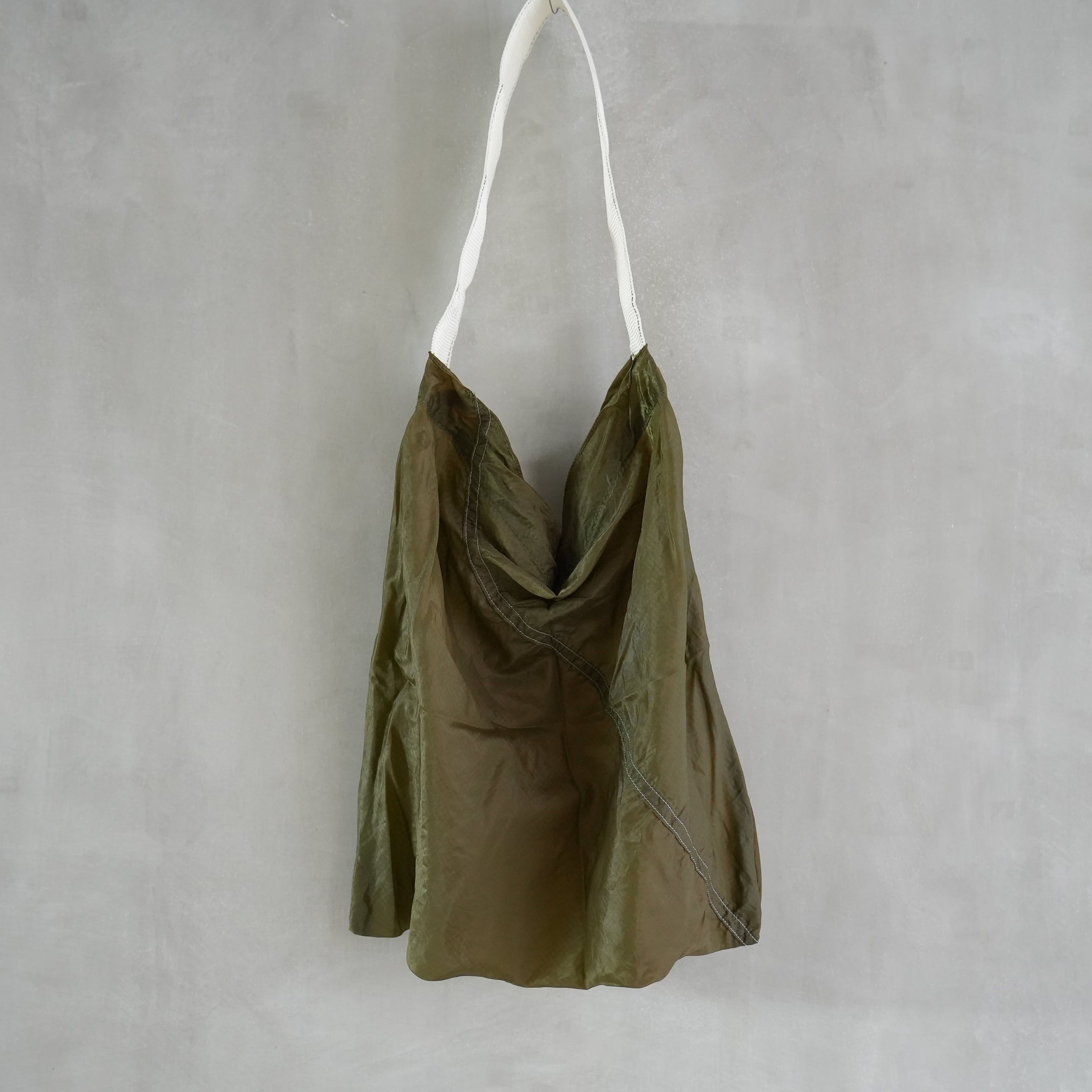 Vintage Parachute Light Shoulder Bag