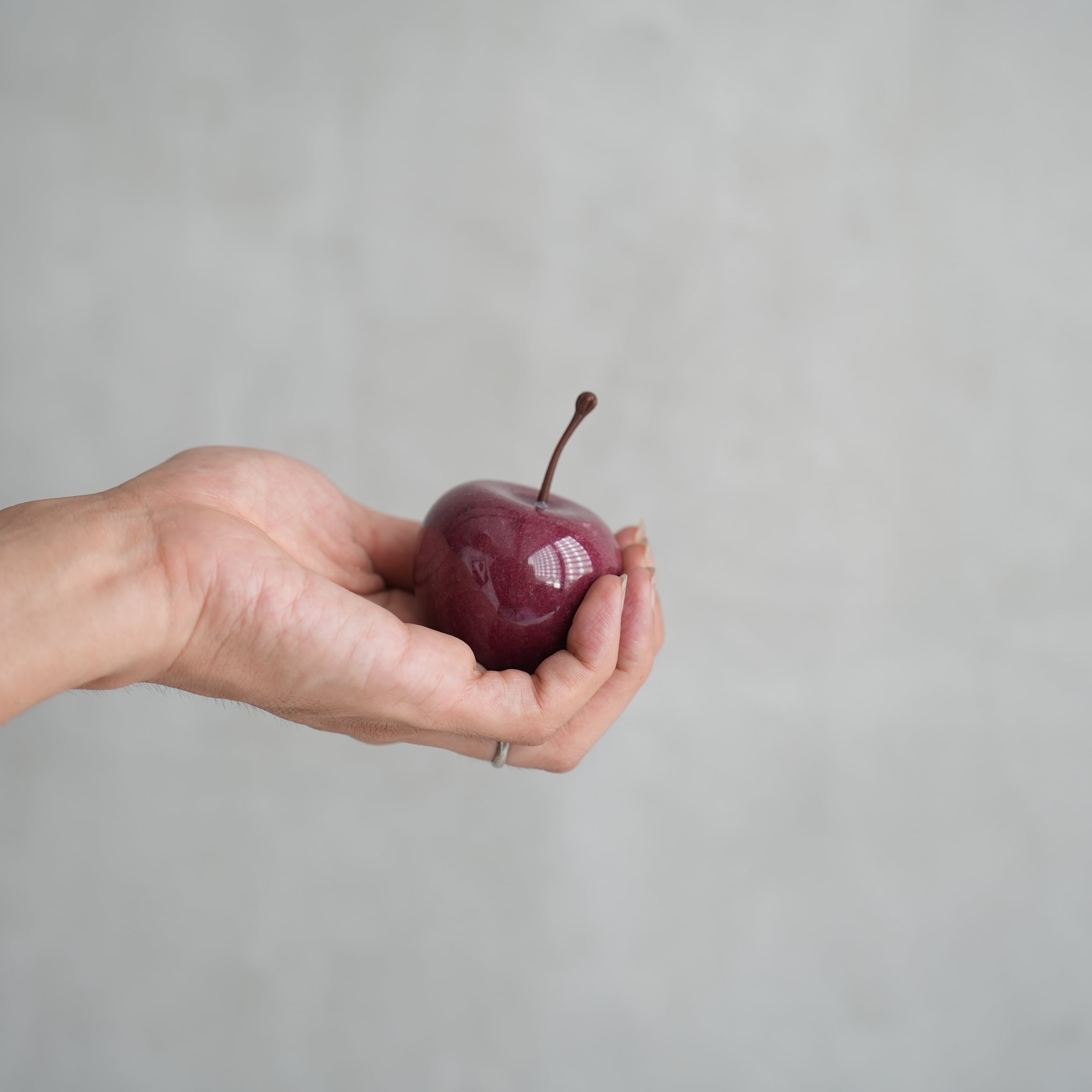 Marble Apple Red / Small