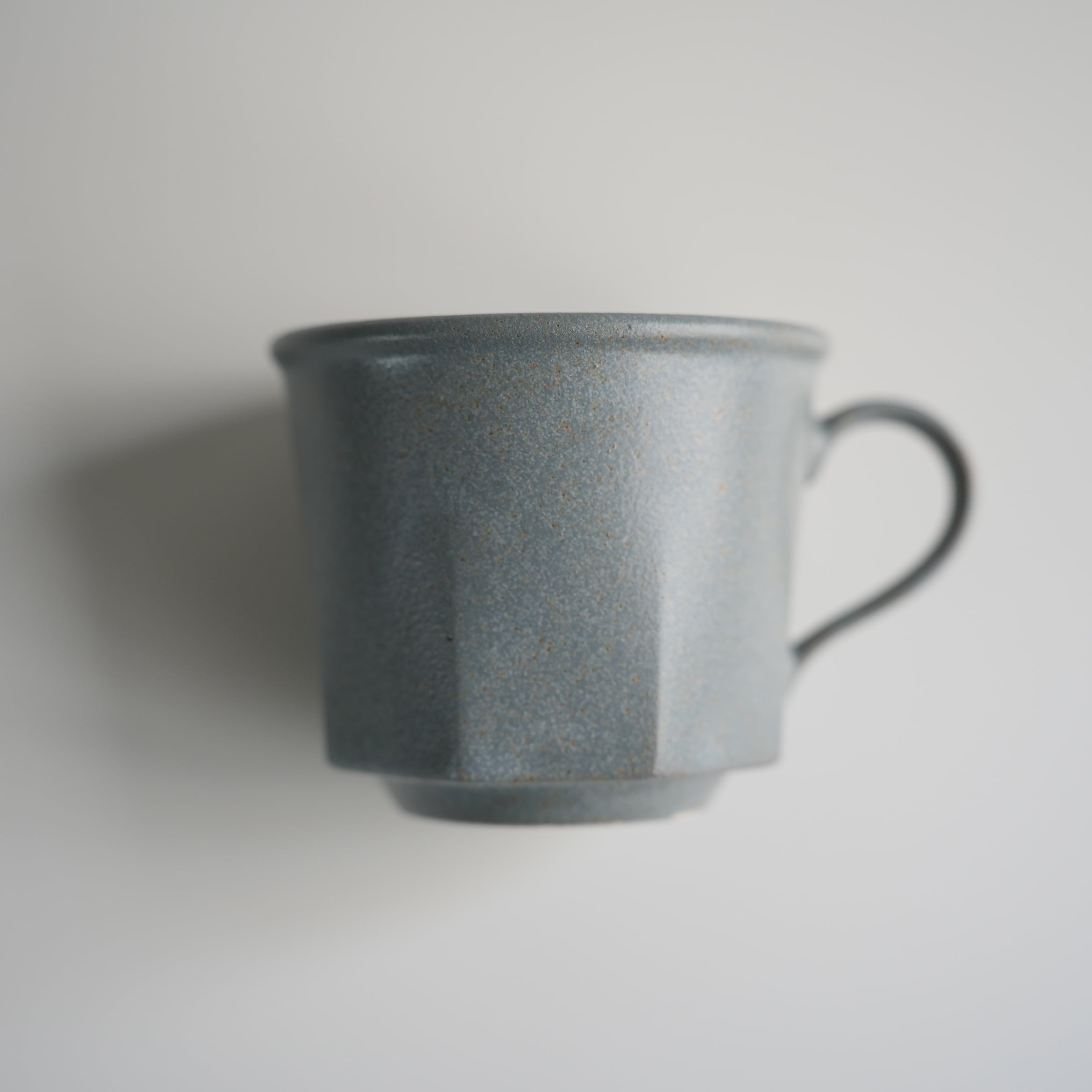 Ancient Pottery Cup & Saucer　Gray