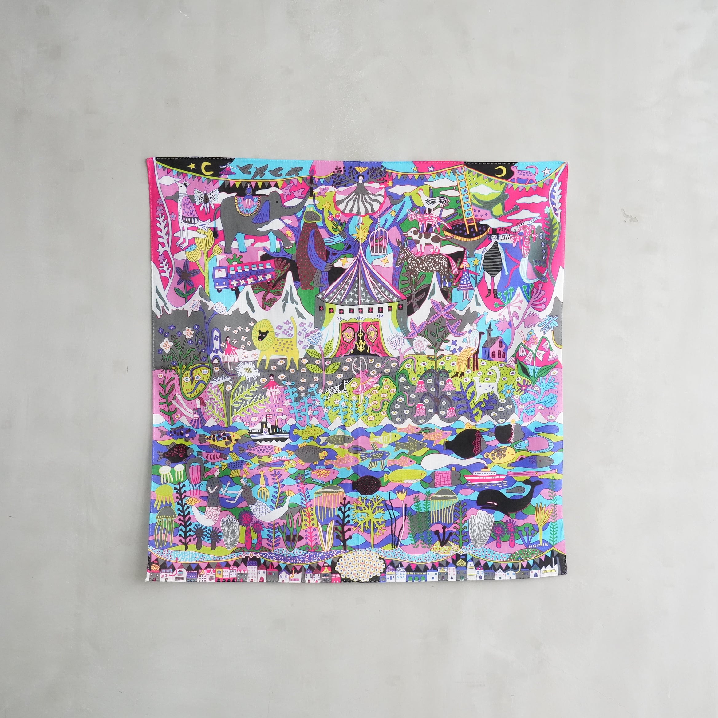 KODUE HIBINO Handkerchief Circus