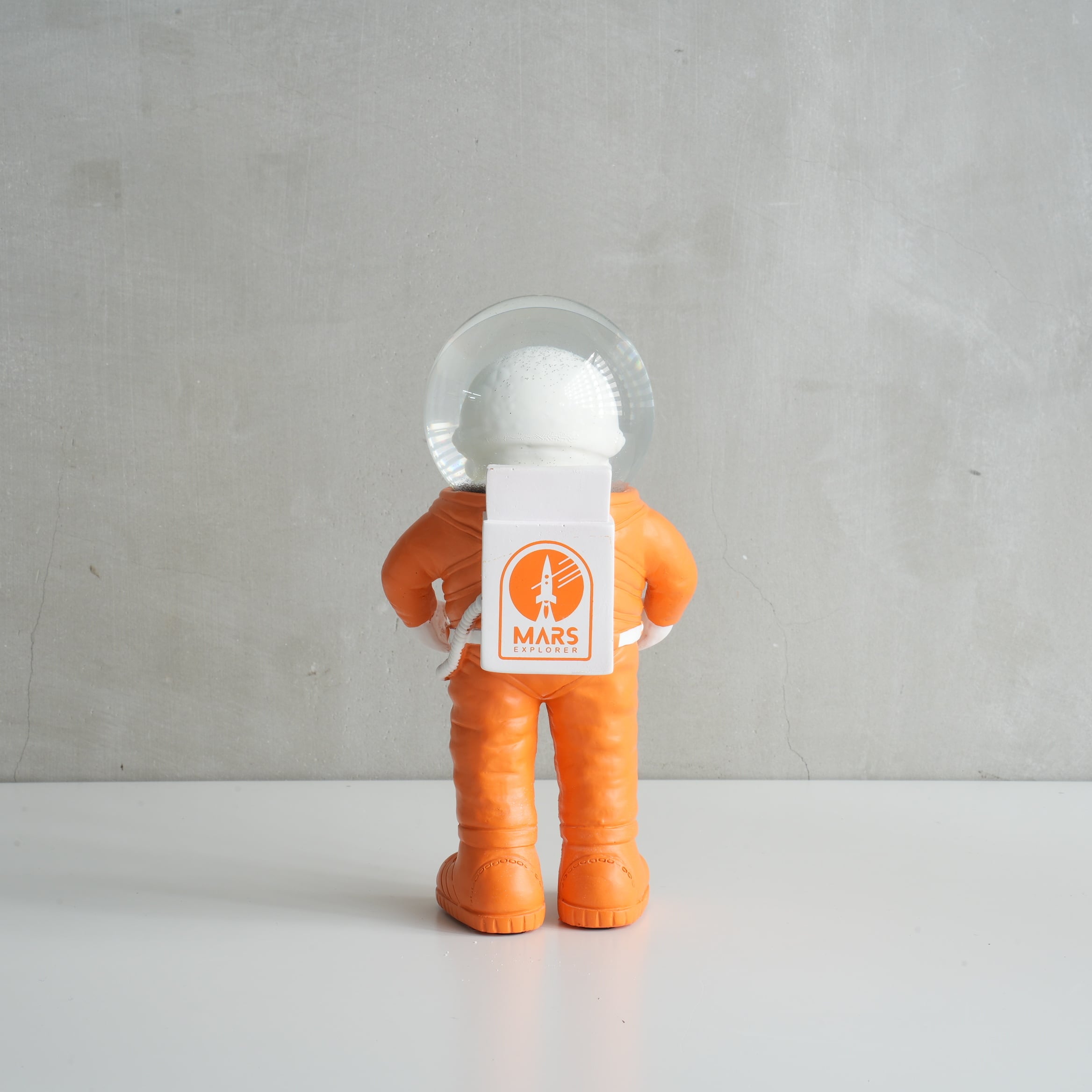 Snow Globe Marstronaut