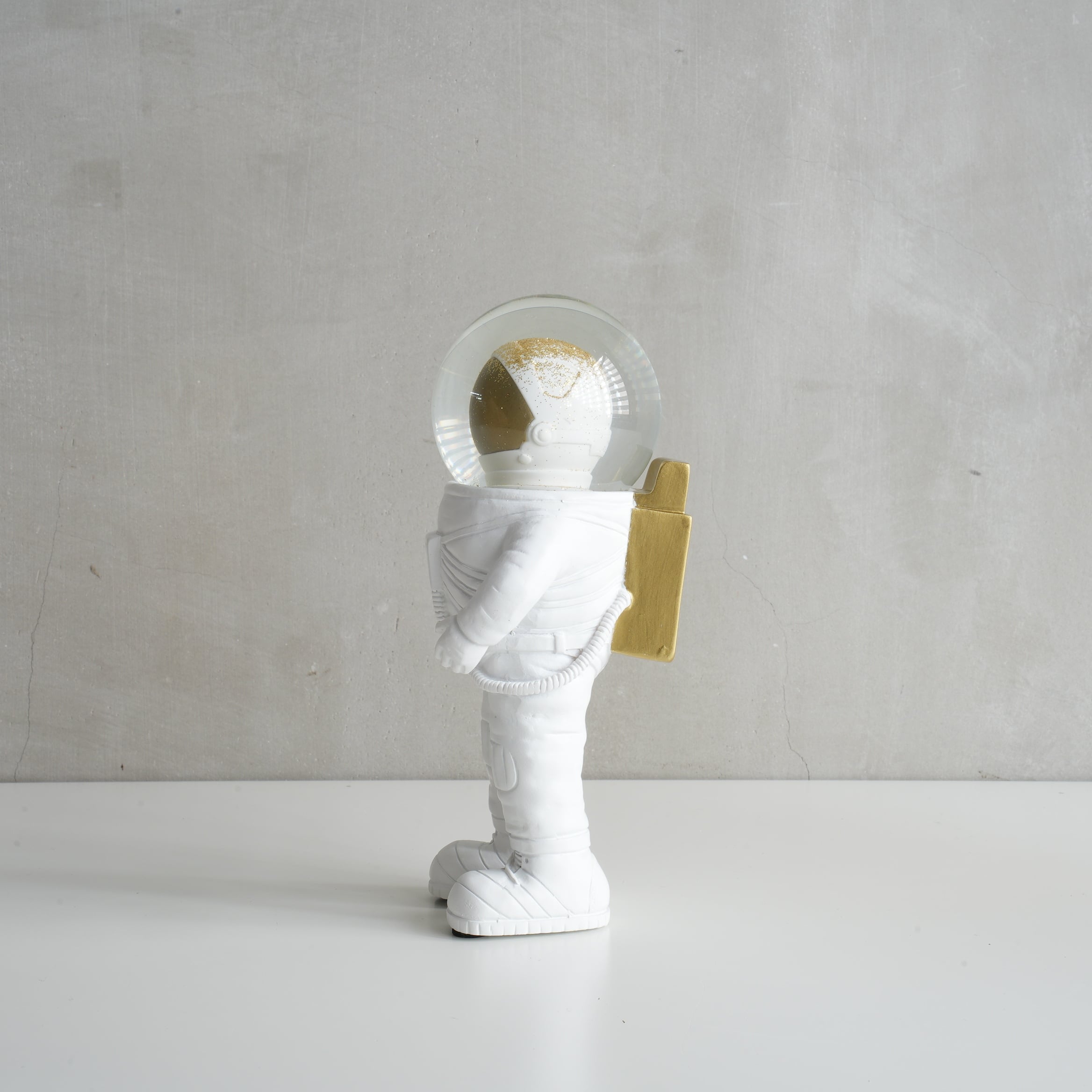 Snow Globe Astronaut