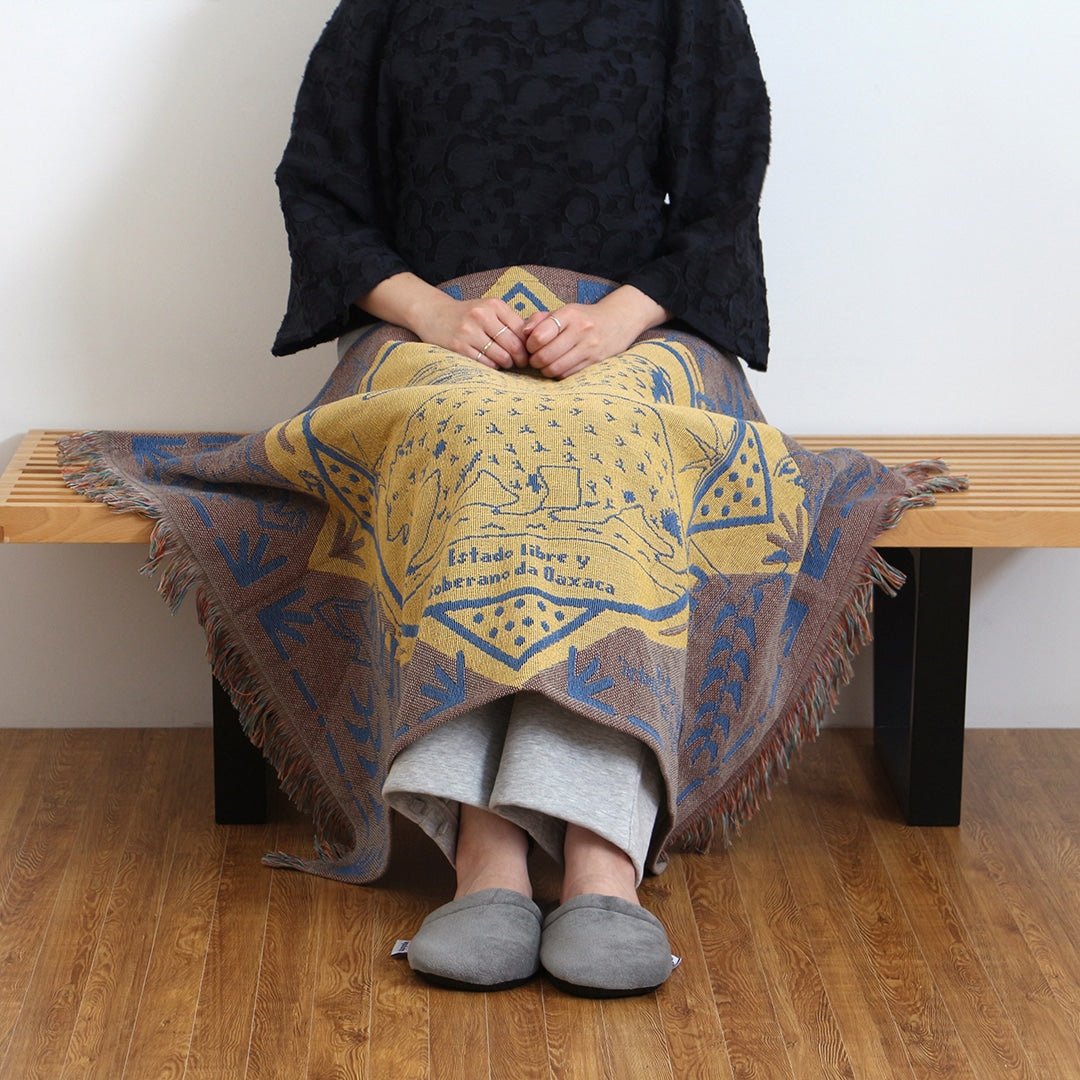OAX Throwket "Small / Repiblic"