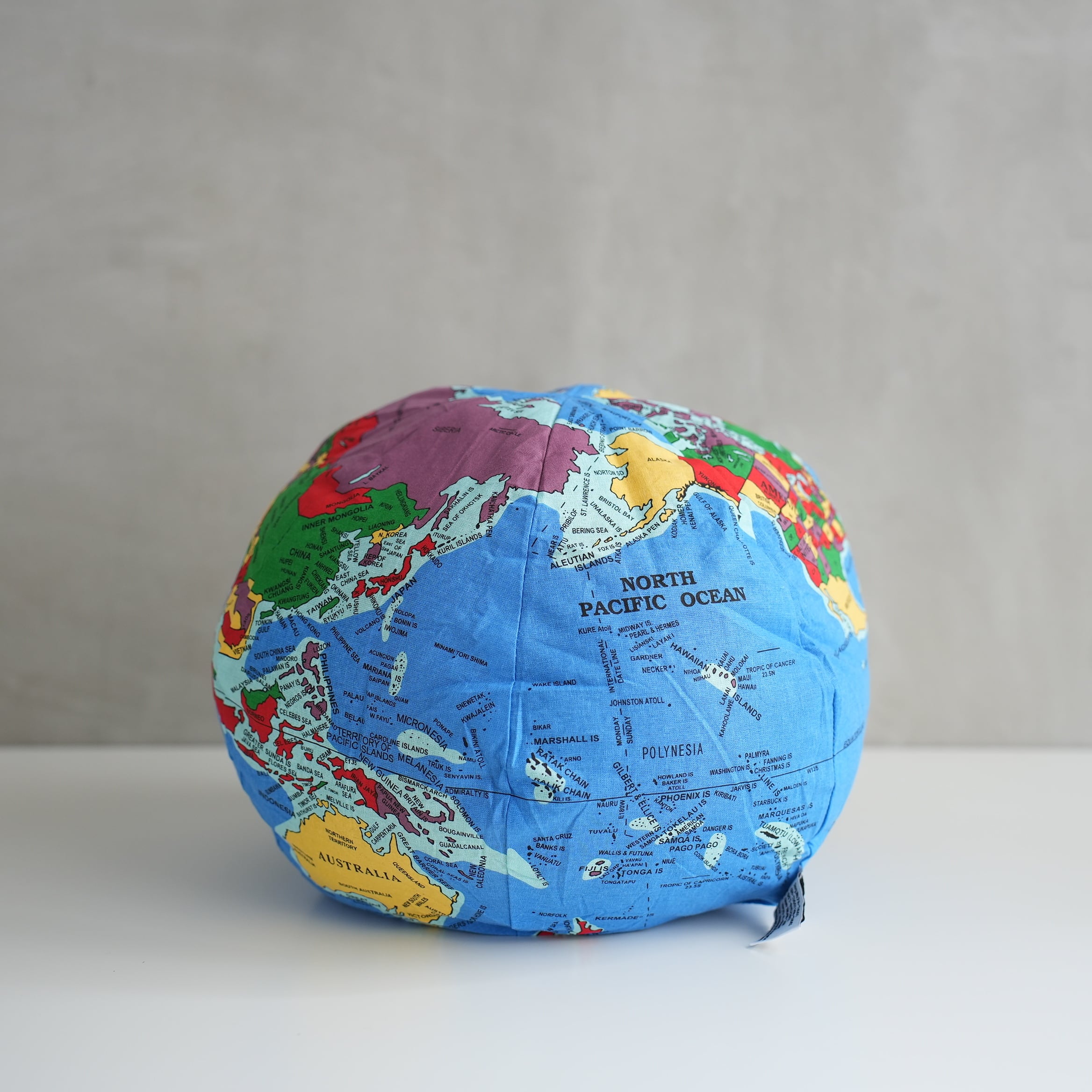 Cushion Globe