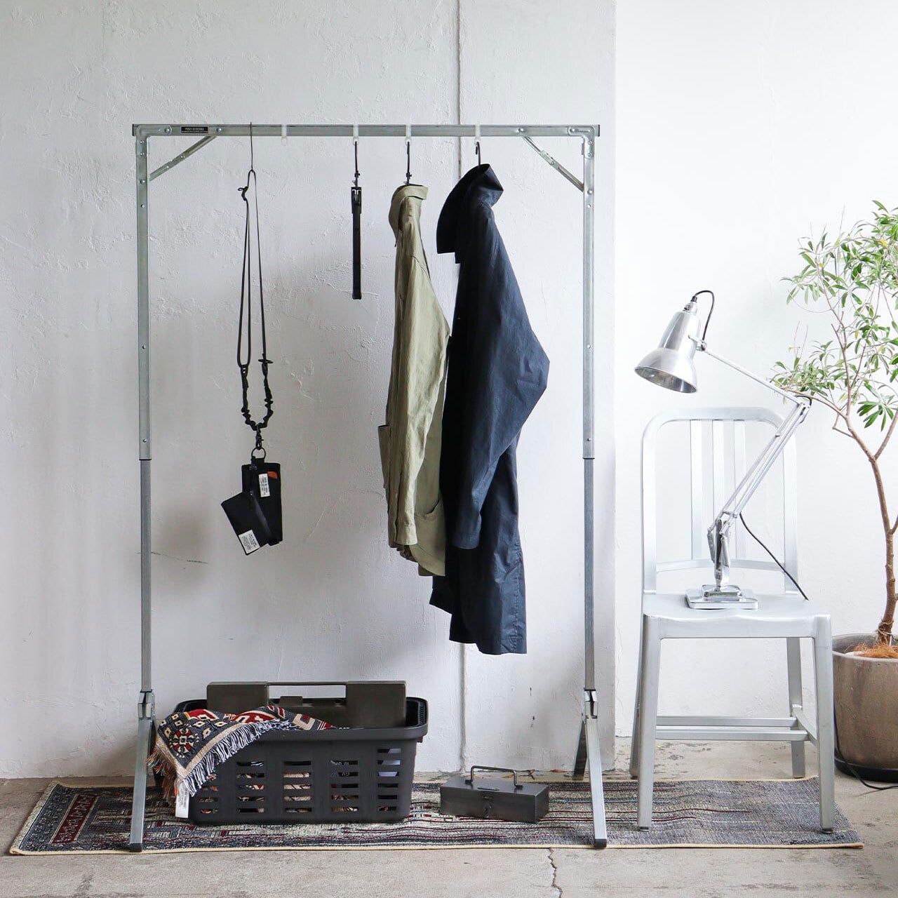 EXHIBITION FOLDABLE HANGER RACK　シルバー