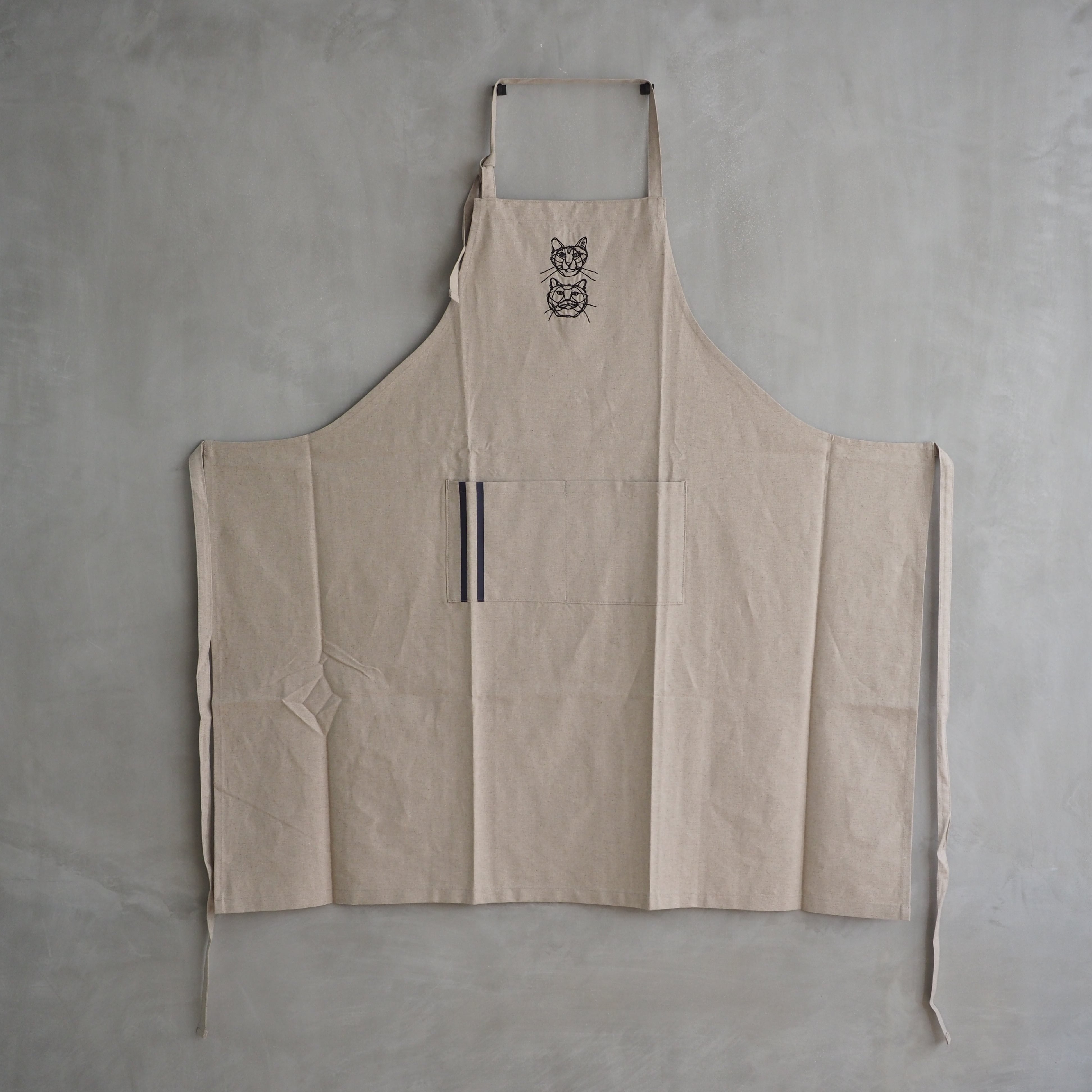 HAyU fabric Apron Cat