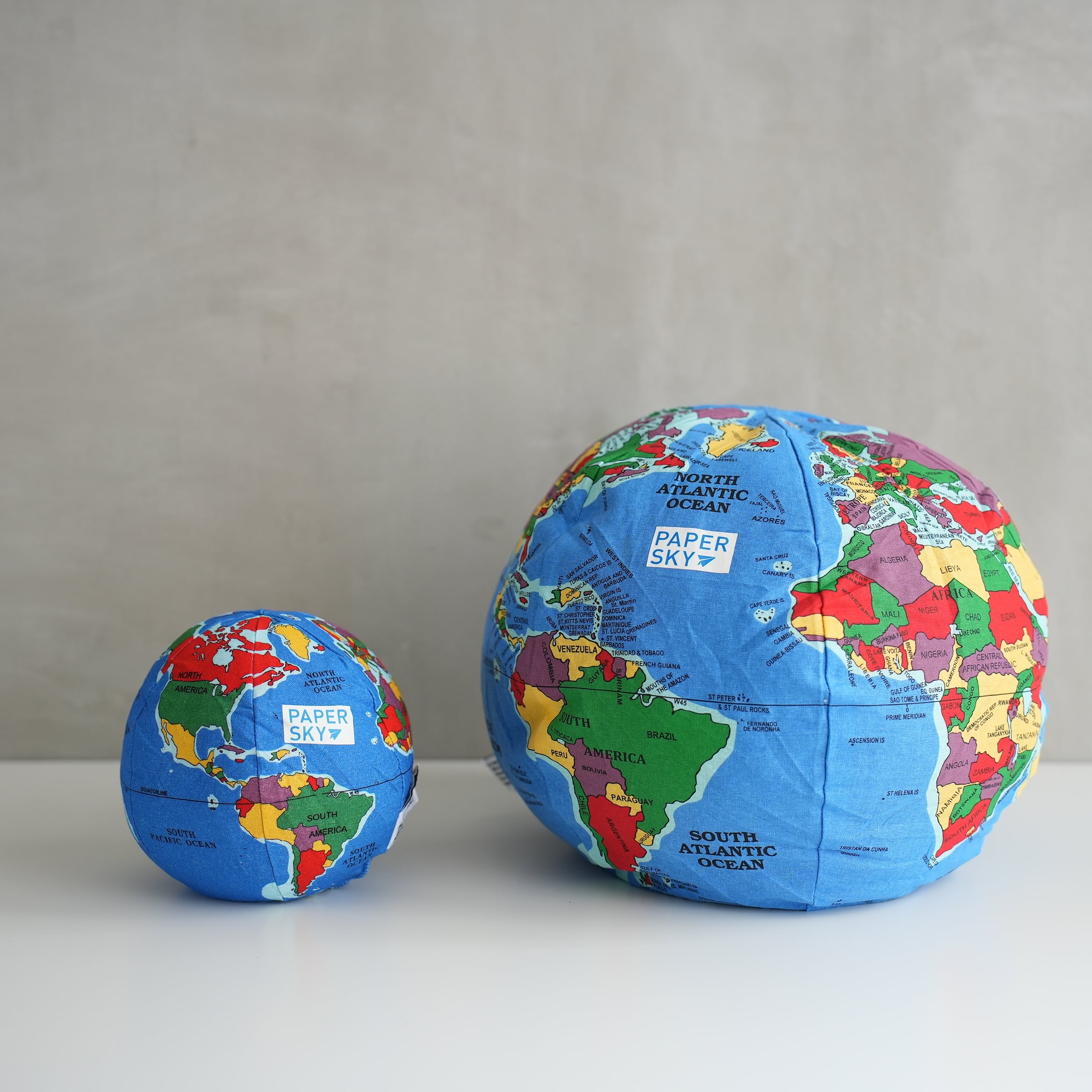 Cushion Globe