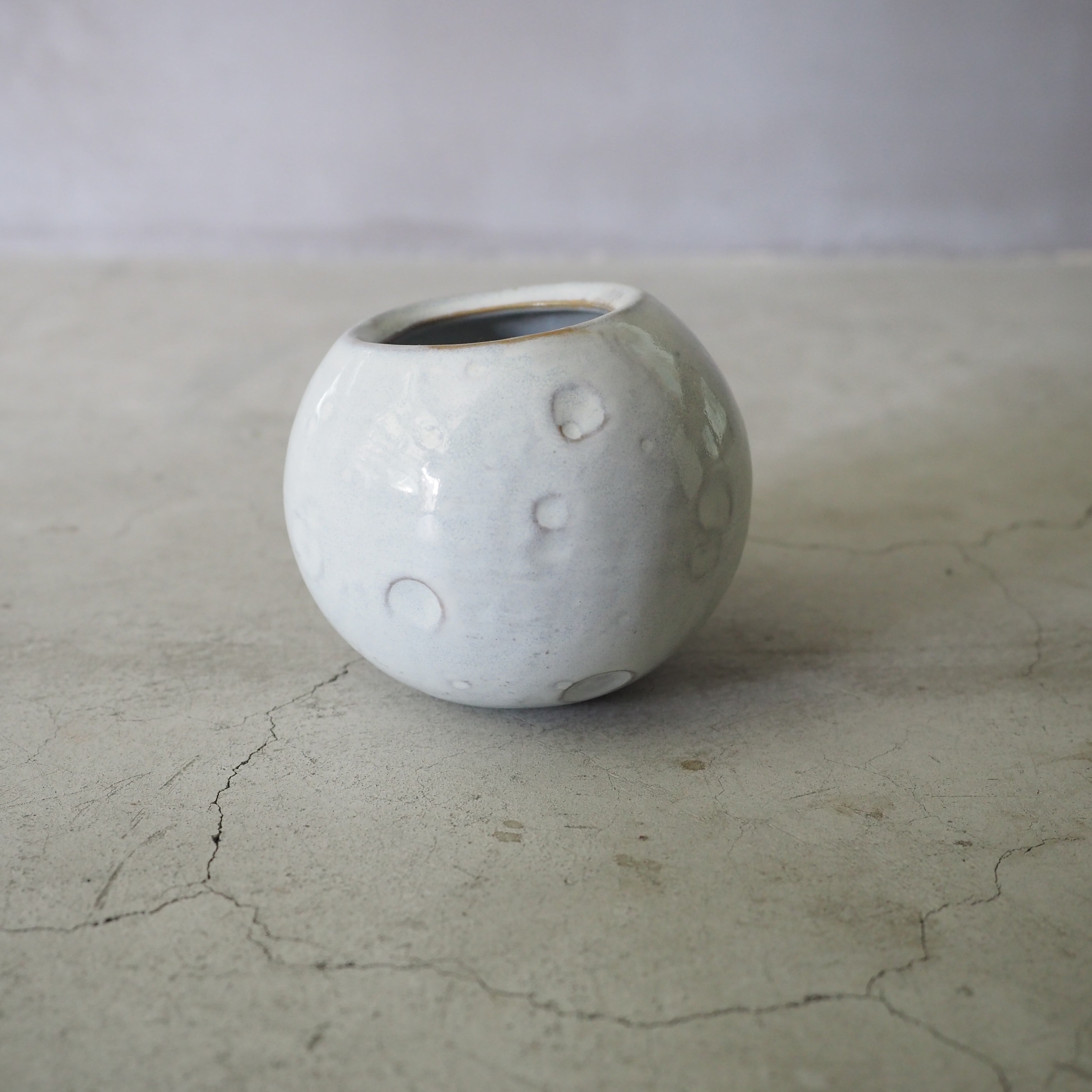 Moon Vase L MN-002