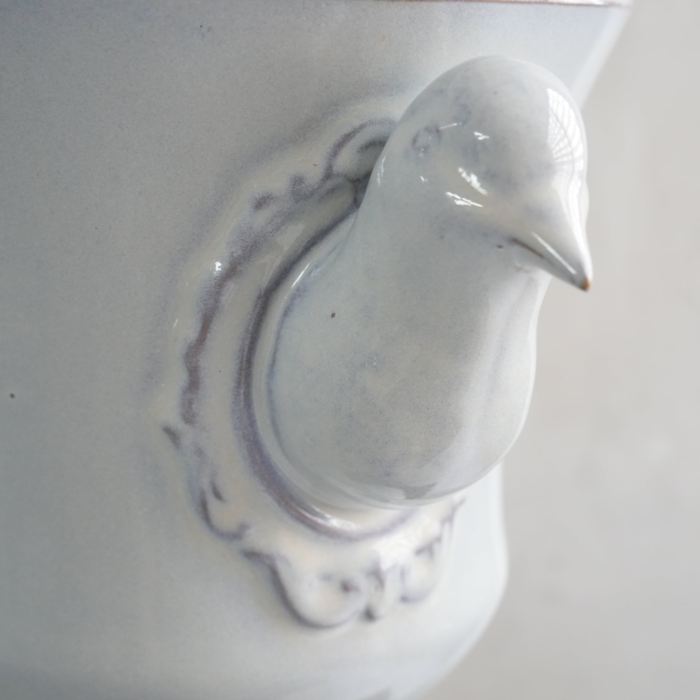 Pigeon Urn VA-002