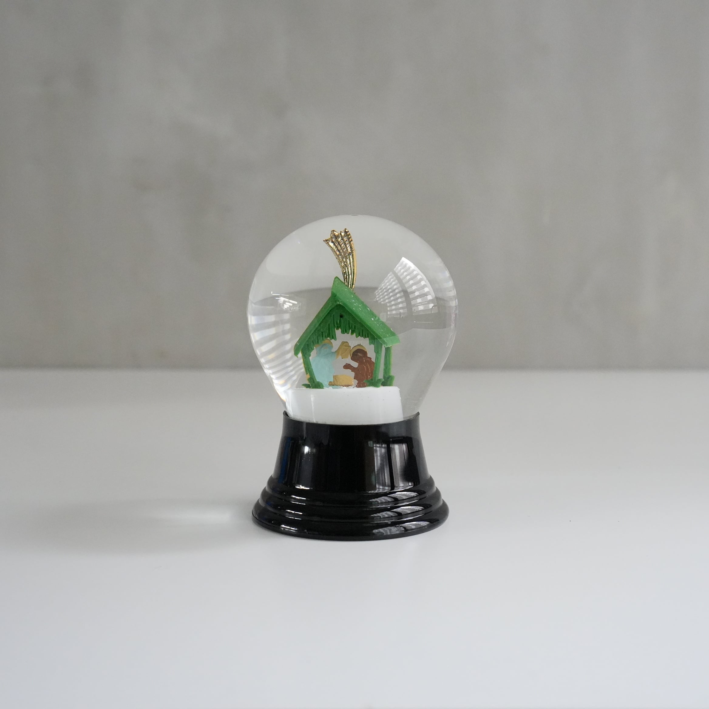 PERZY スノーグローブ 80mm　Nativity Scene