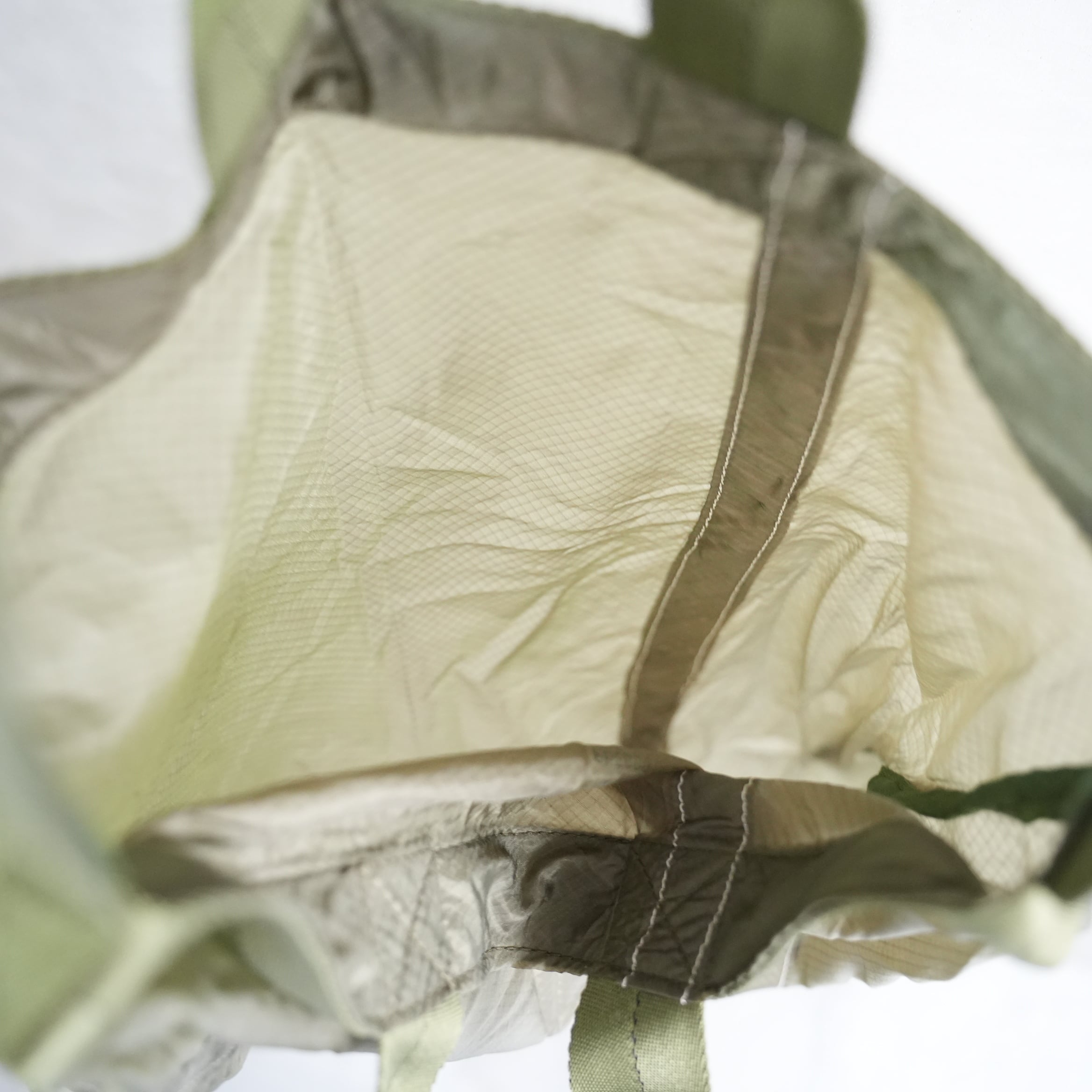 VINTAGE PARACHUTE LIGHT 2-WAY BAG Olive