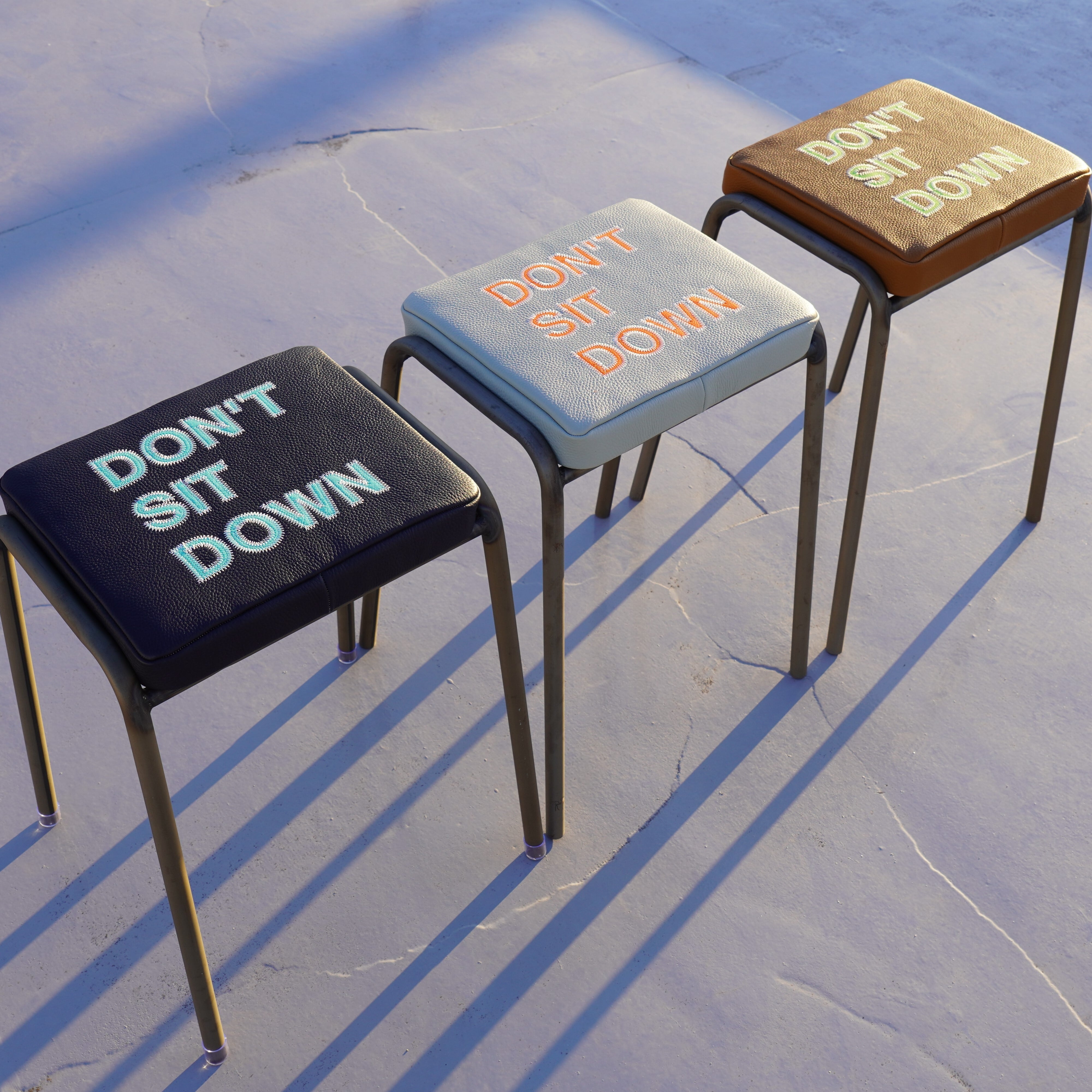 DON'T SIT DOWN