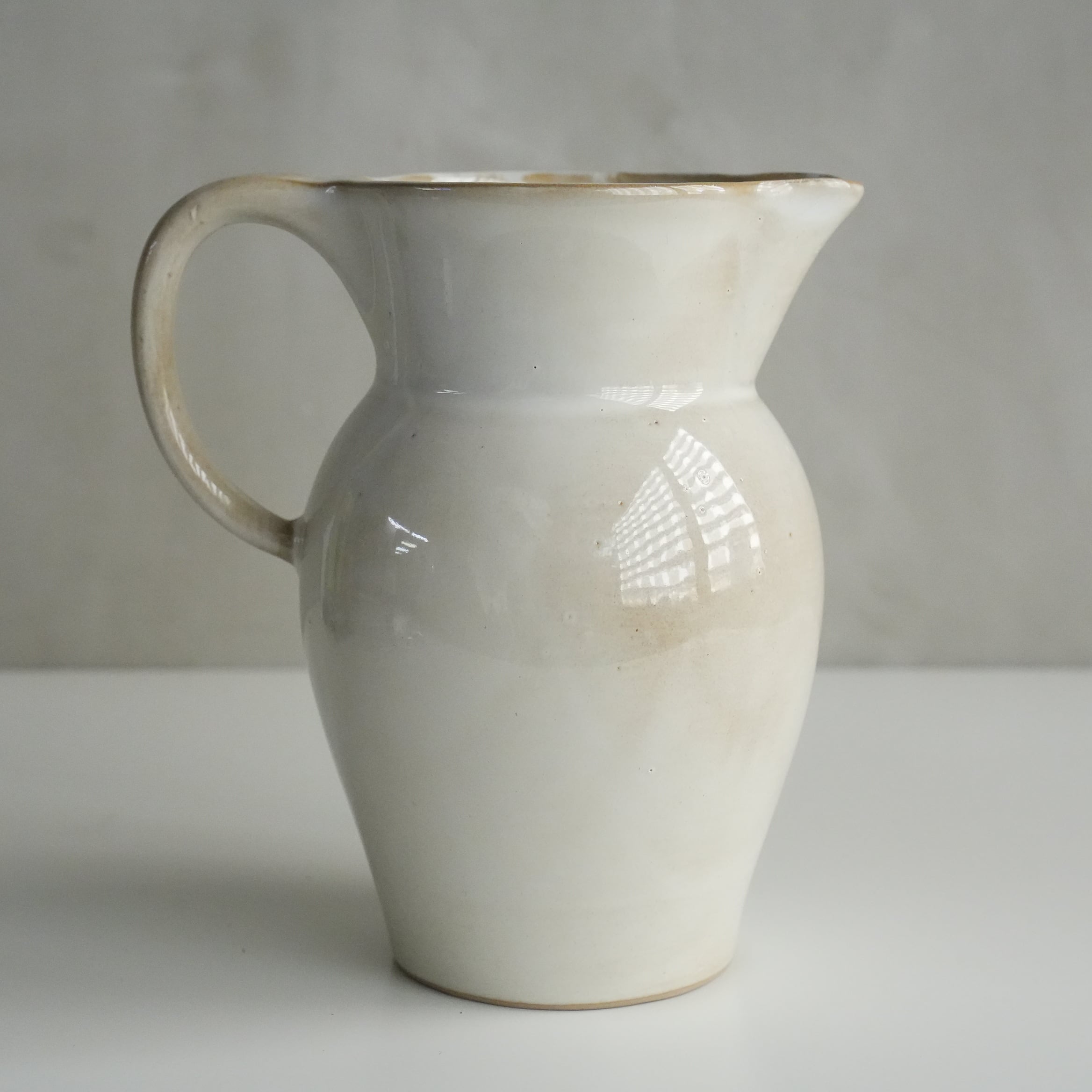 Pitcher L TB-009