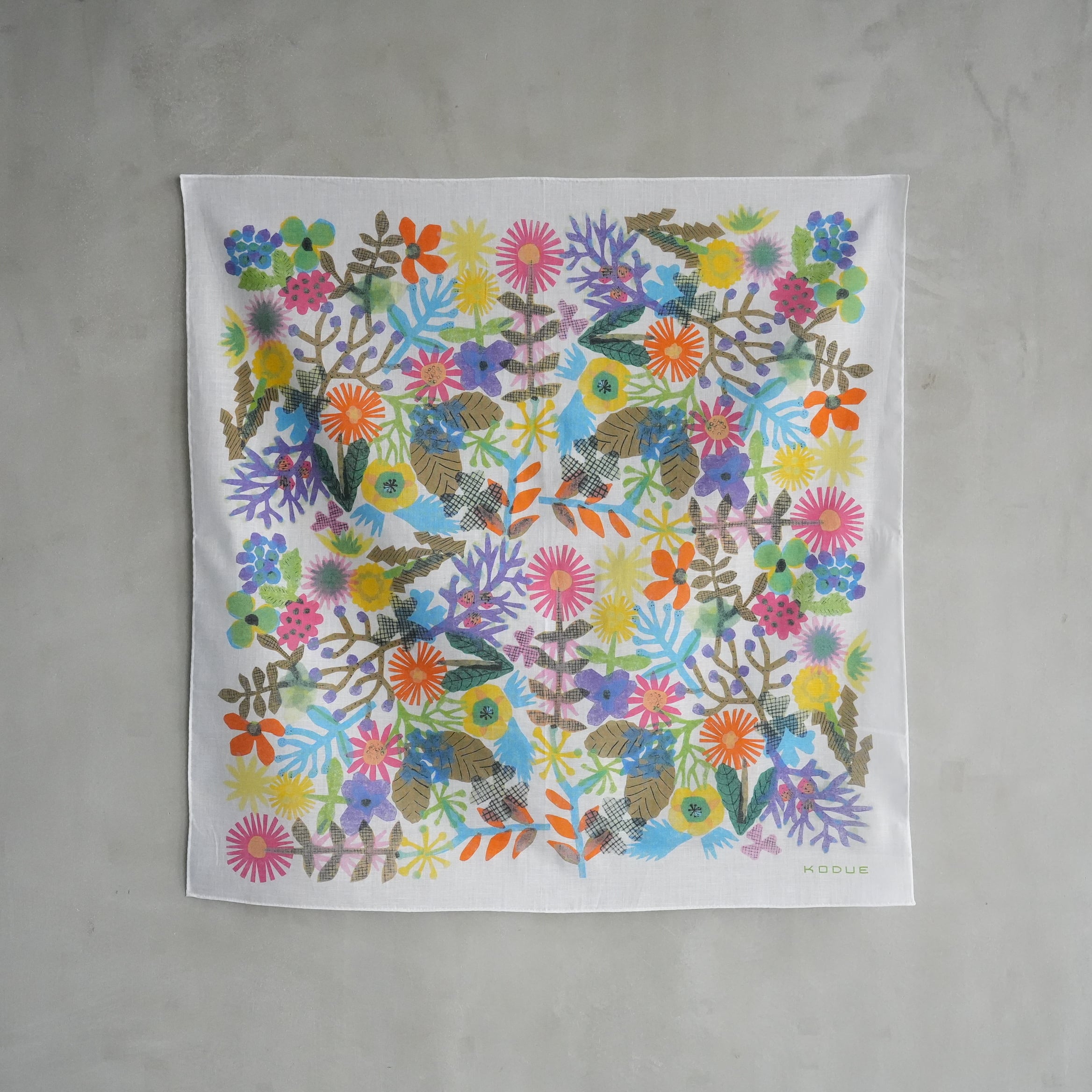 KODUE HIBINO Handkerchief　FLOWERS　ホワイト