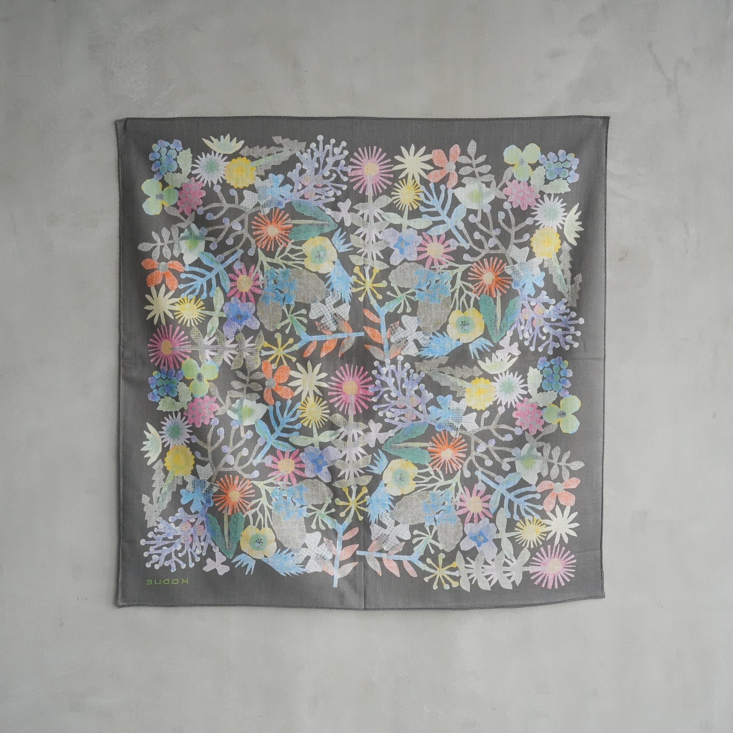 KODUE HIBINO Handkerchief　FLOWERS　グレー