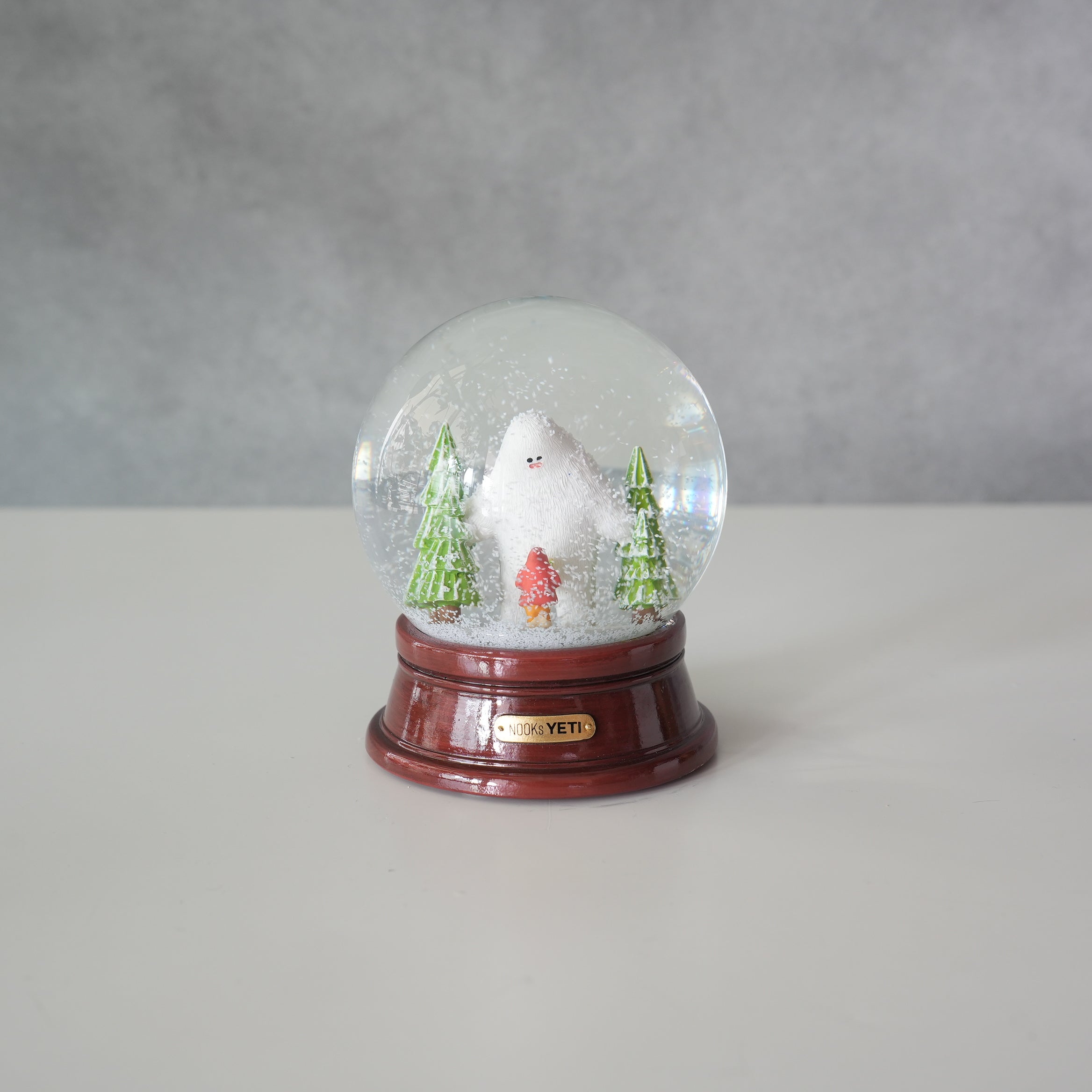 Yeti Snow Dome