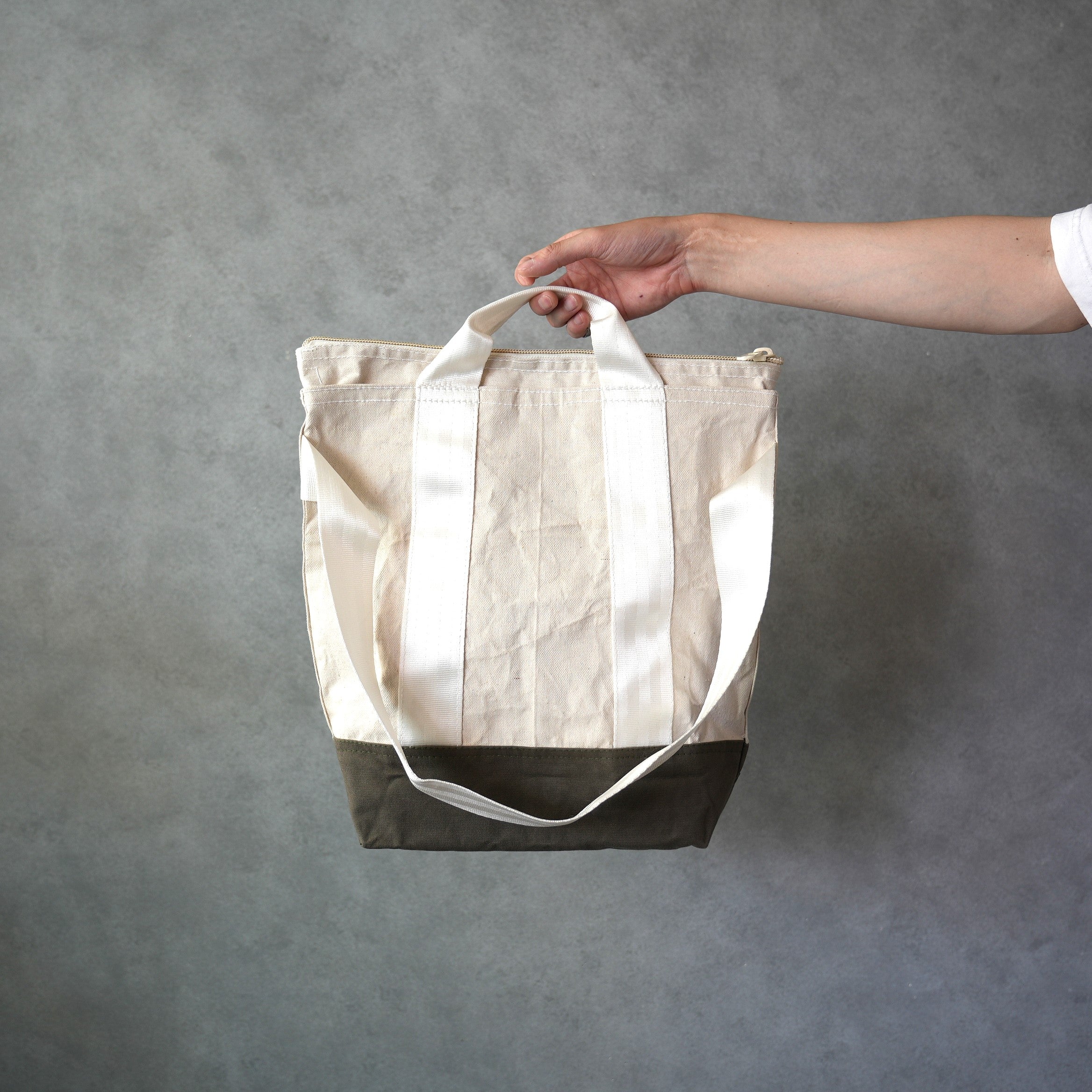 Laminated Fabric × Vintage Fabric Bag　40 × 35