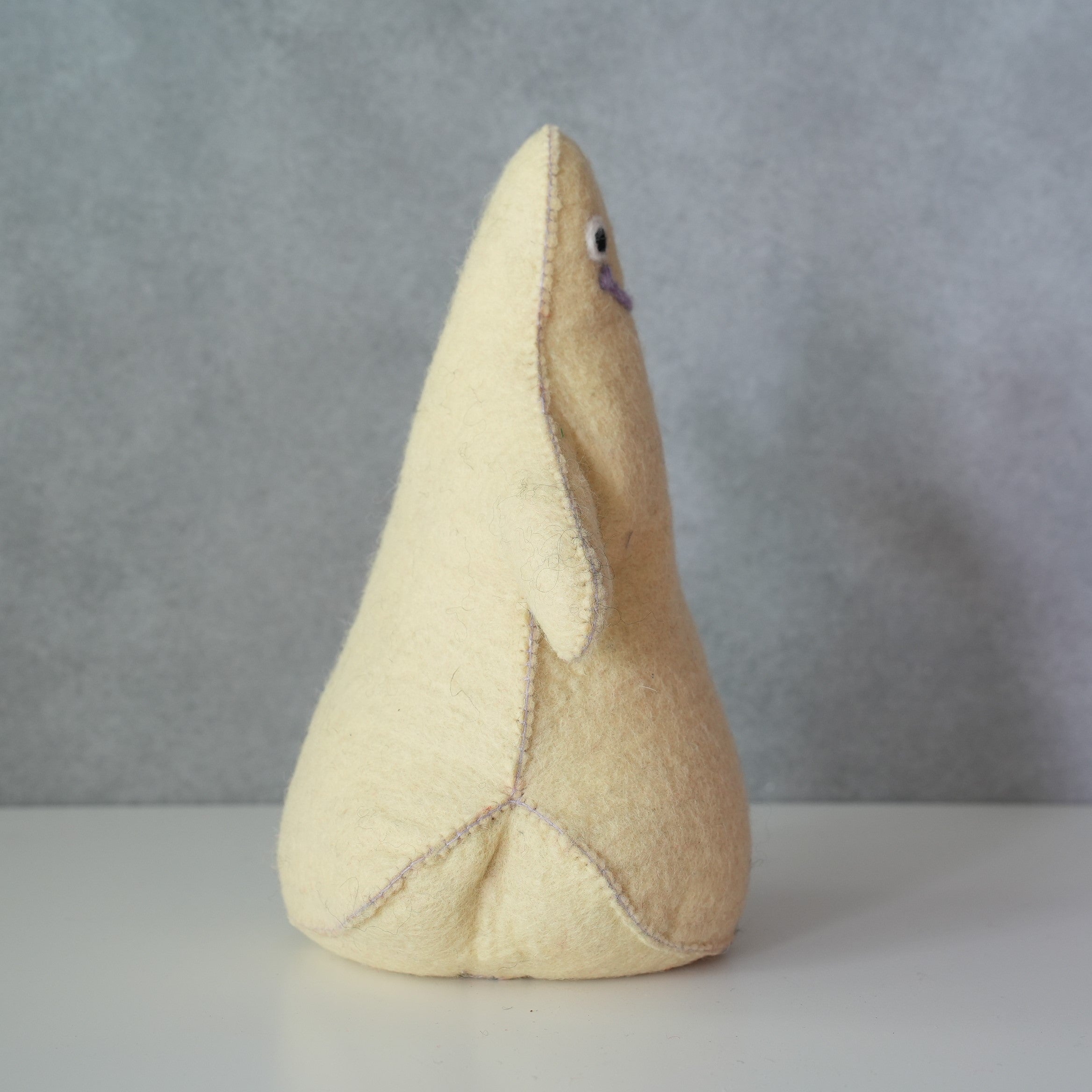 DOOR STOP/BOOKEND　DUMPLINGS