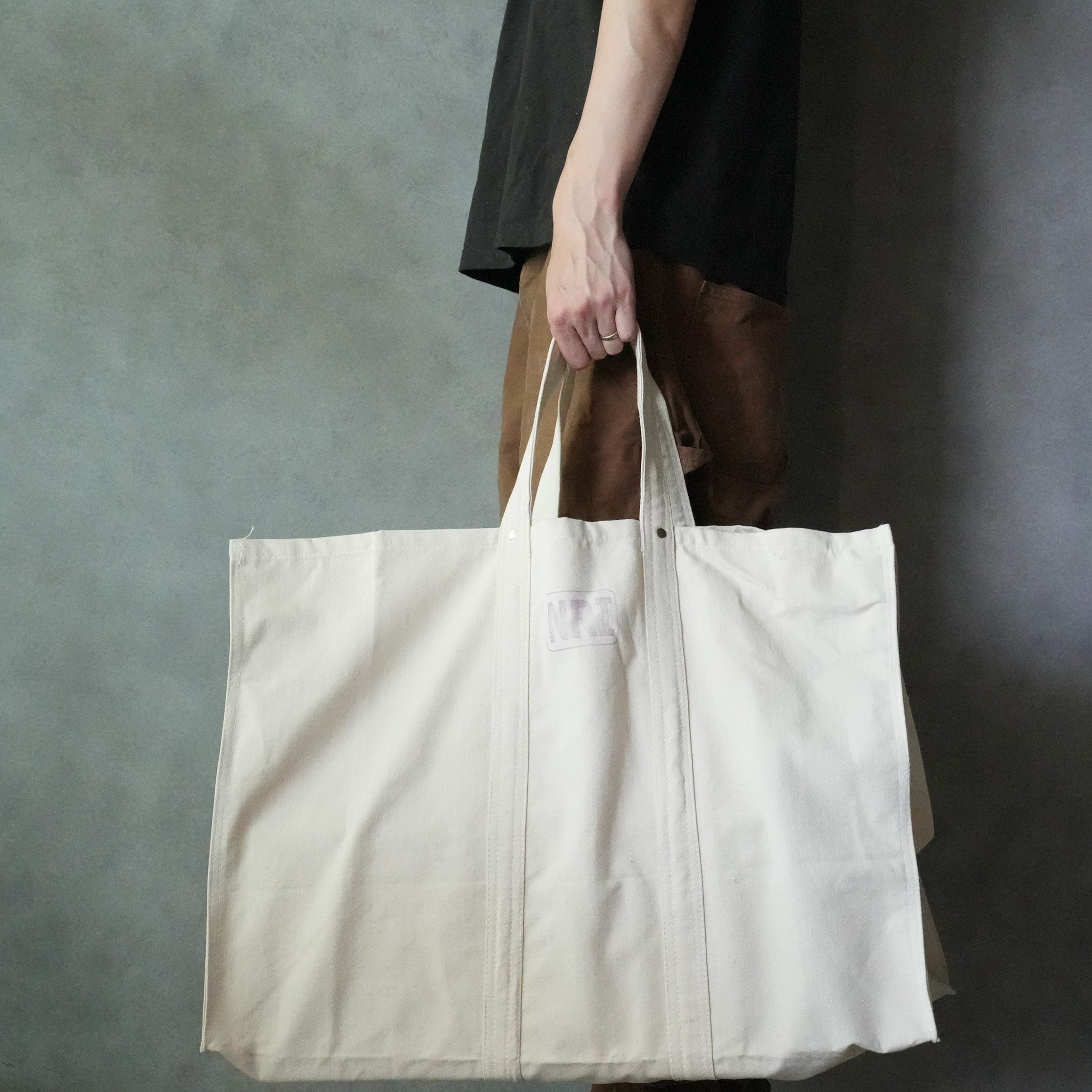 LABOUR TOTE BAG