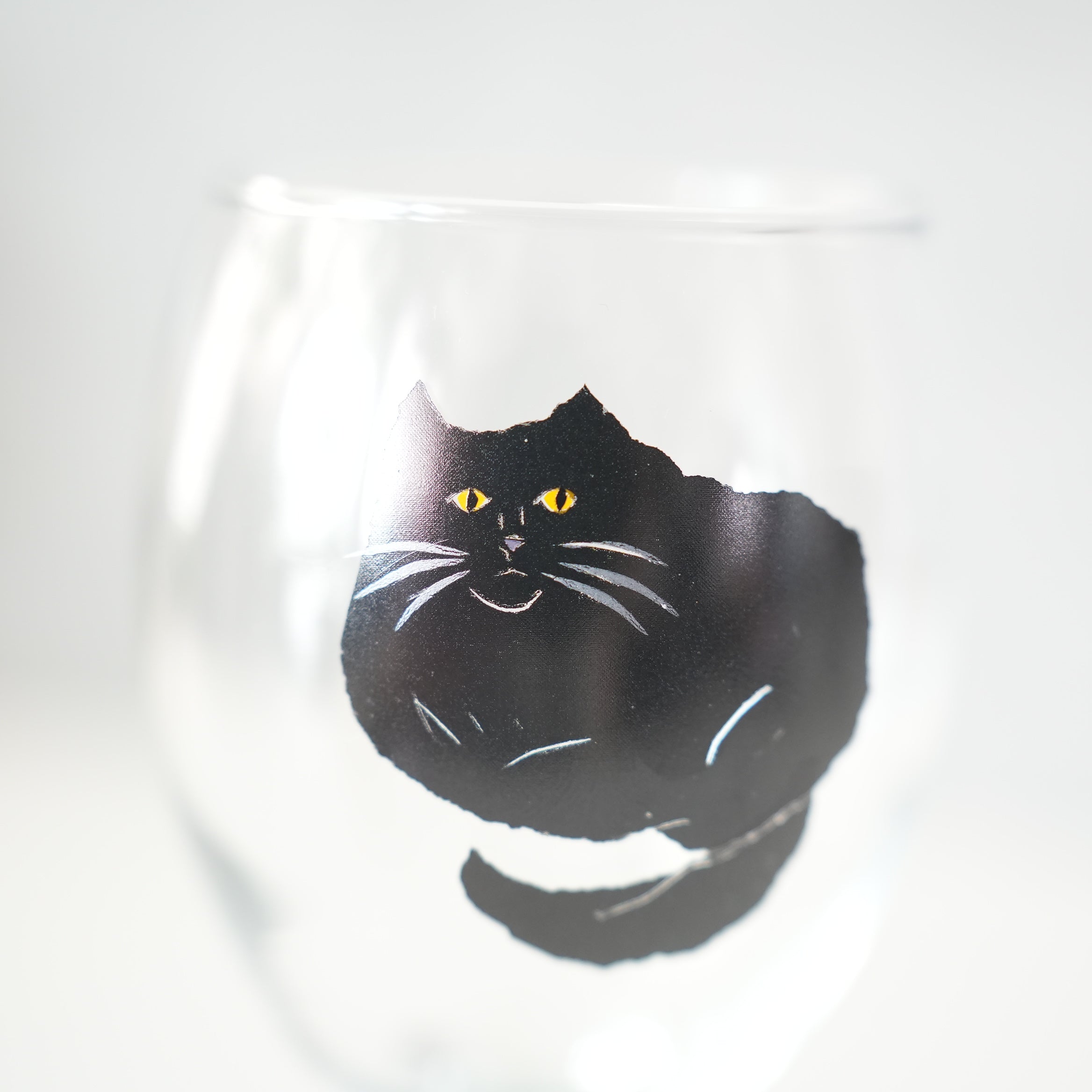 うそみたいなコップ　くろねこワイングラス