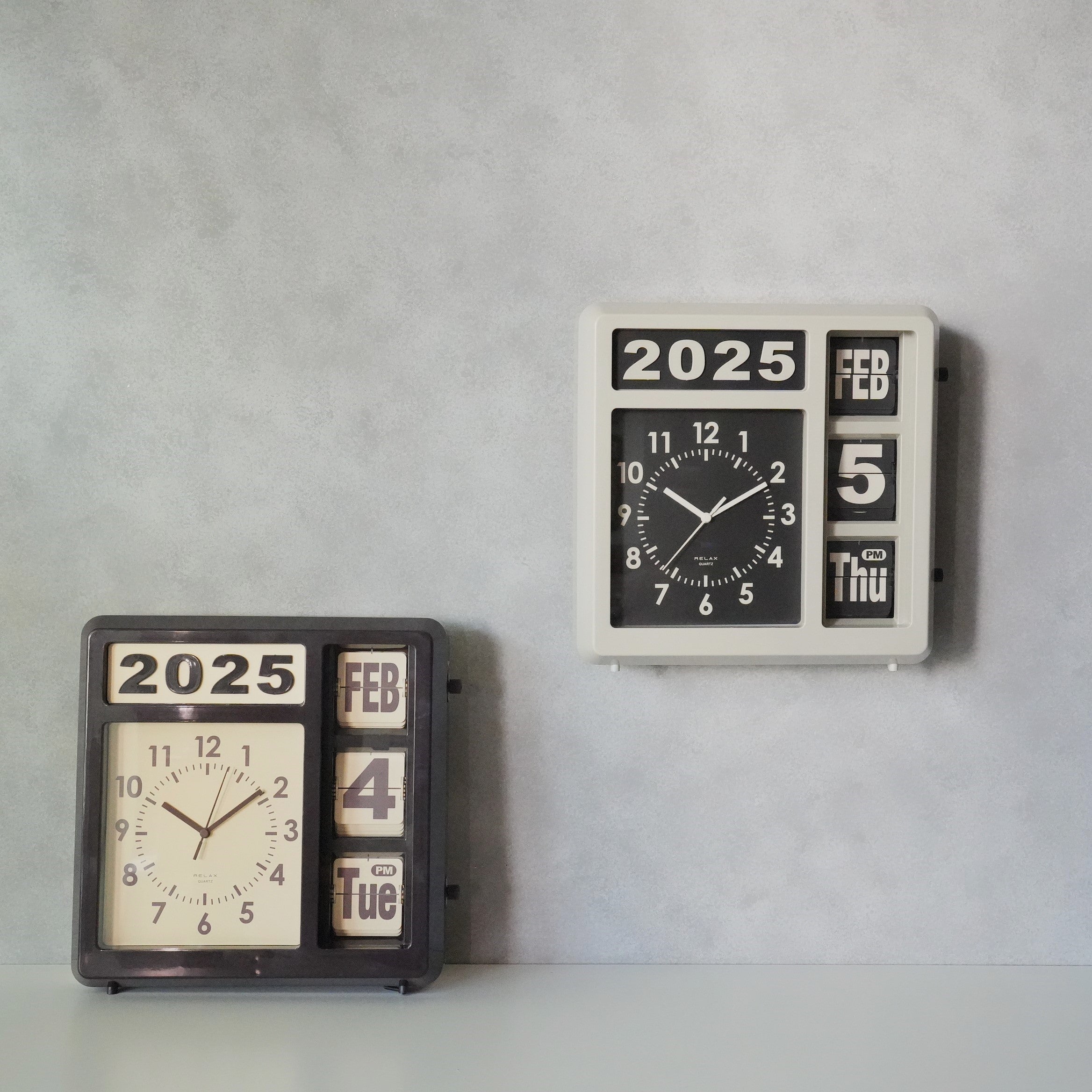 Flip Calendar Clock