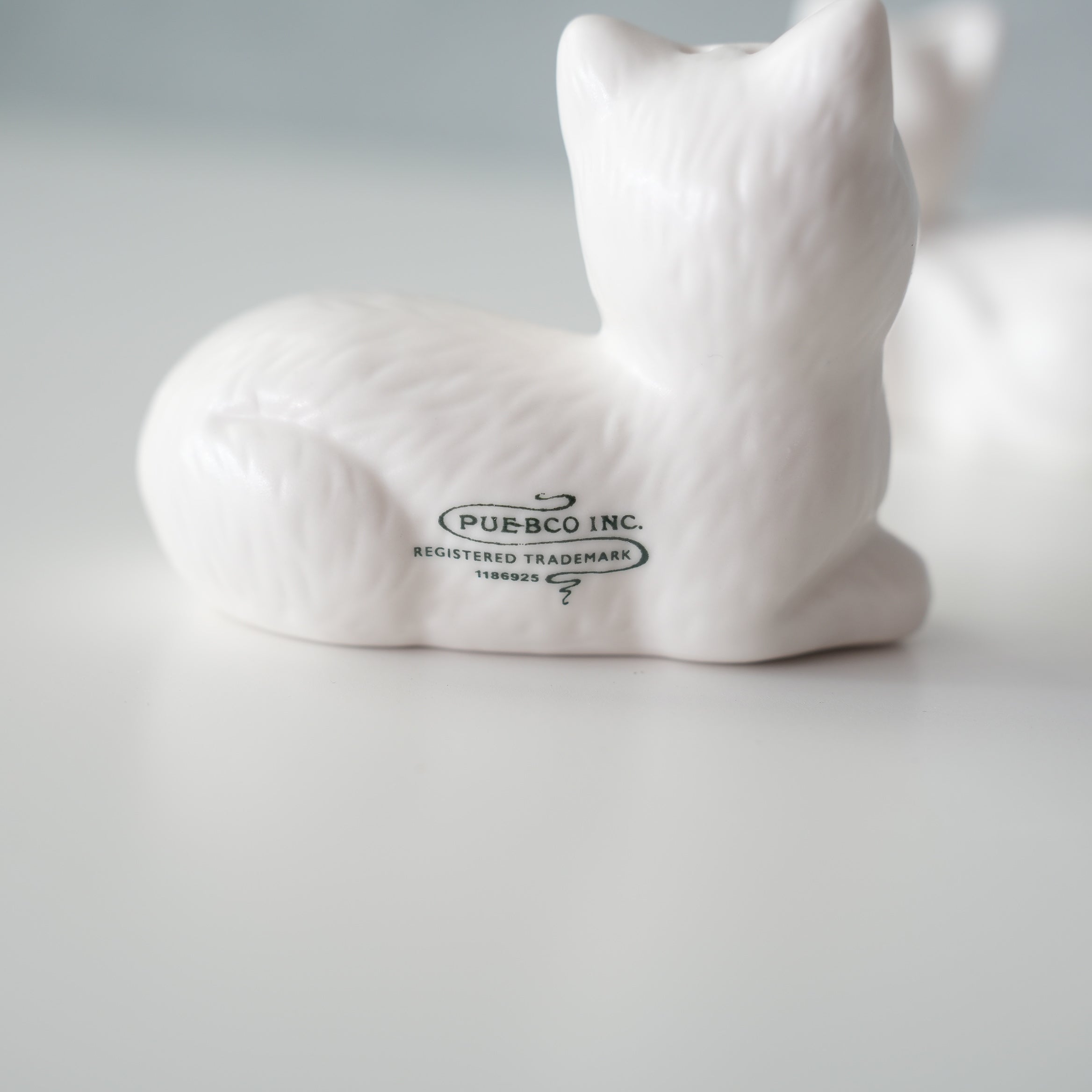 CERAMIC SALT & PEPPER SHAKER SET