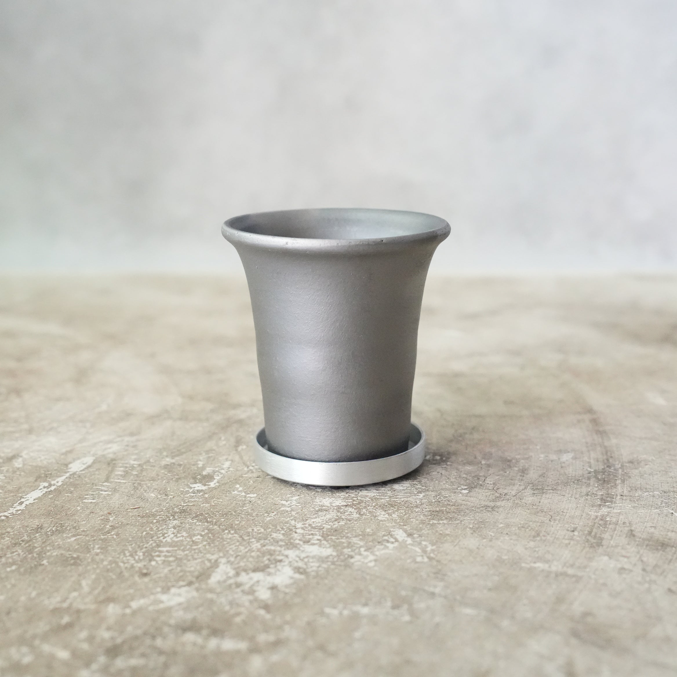 SMOKED PLANTER　T