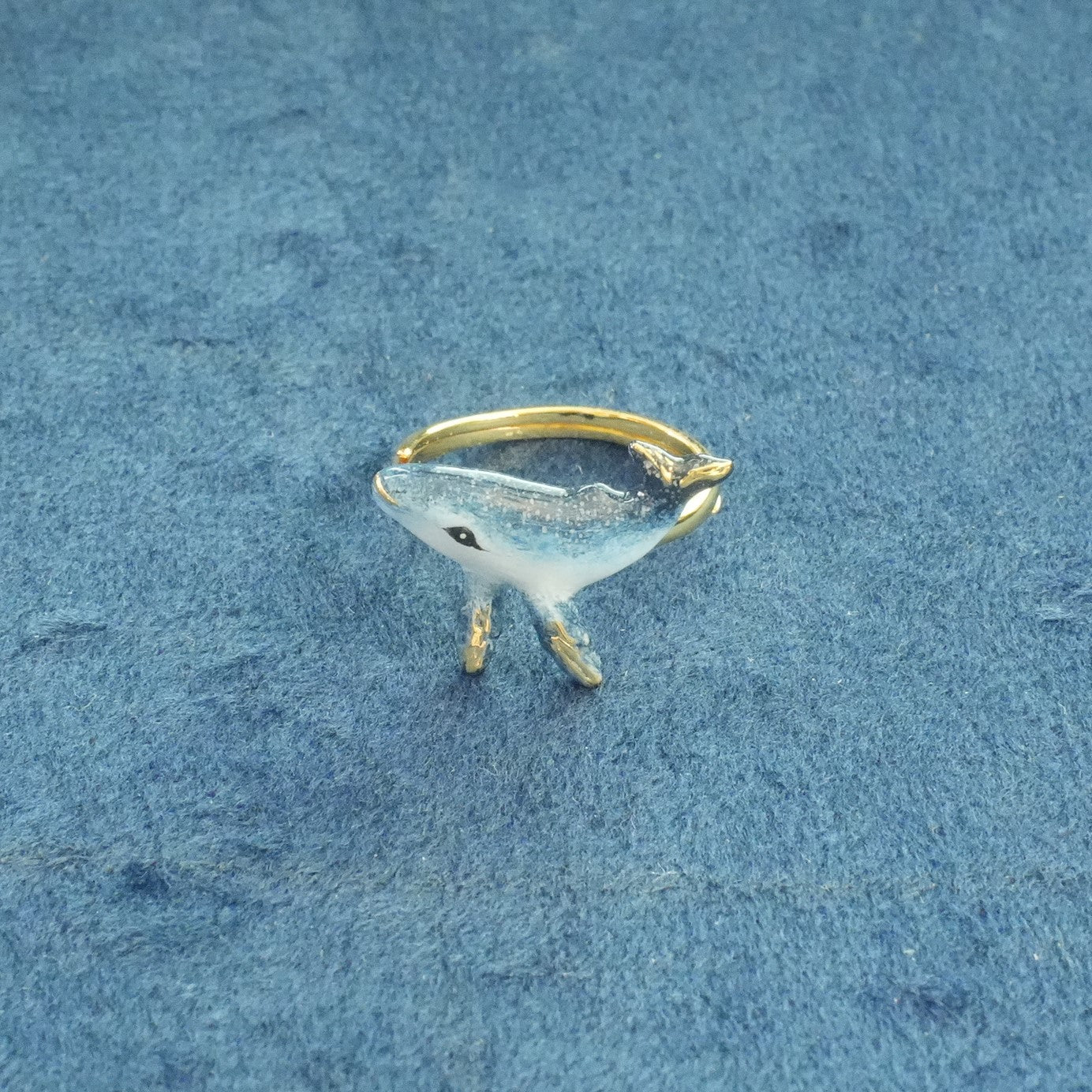 FLYING WHALE STACKING RING