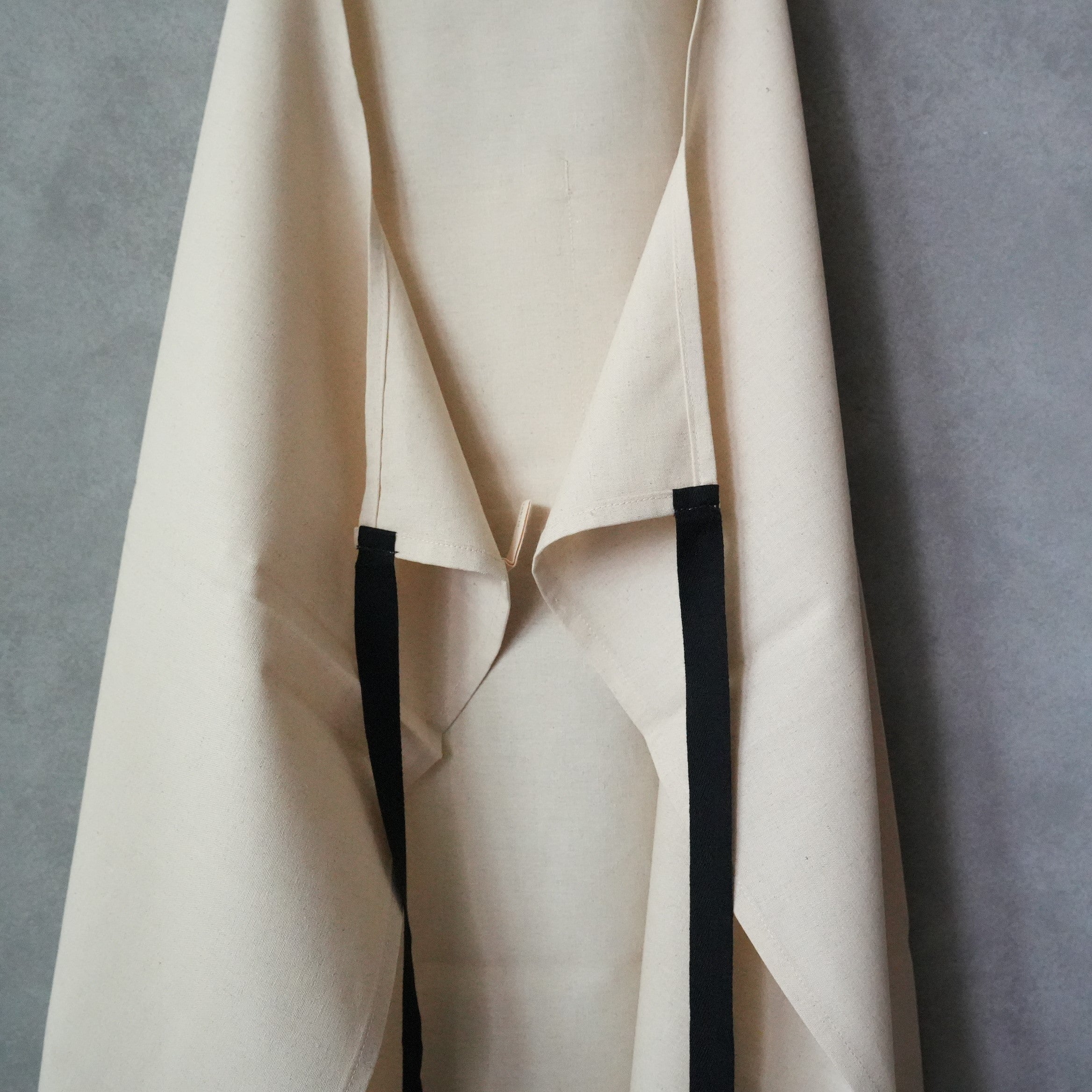 HAyU Embroidery Apron