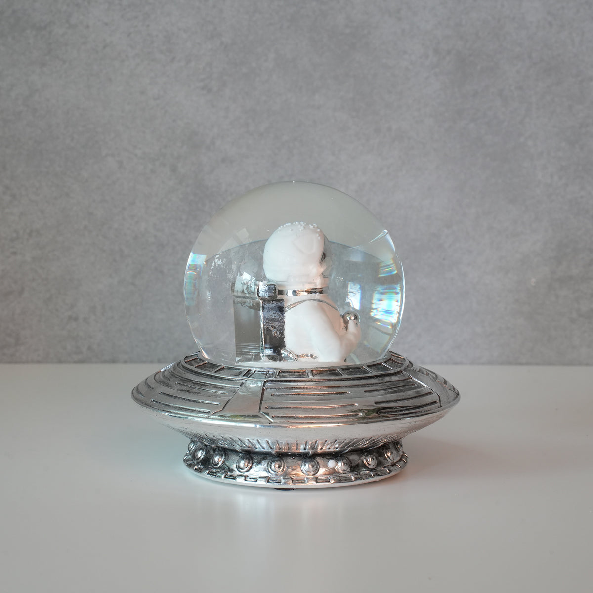 LED SNOW GLOBE
