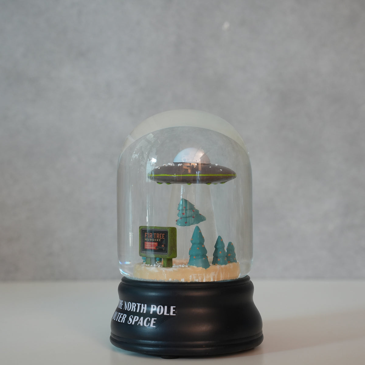 WATER GLOBE TO OUTER SPACE