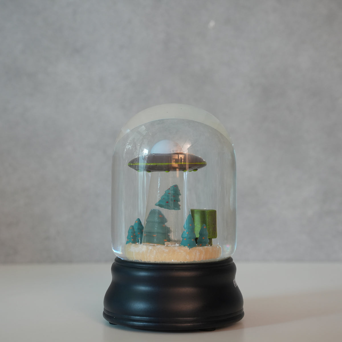 WATER GLOBE TO OUTER SPACE