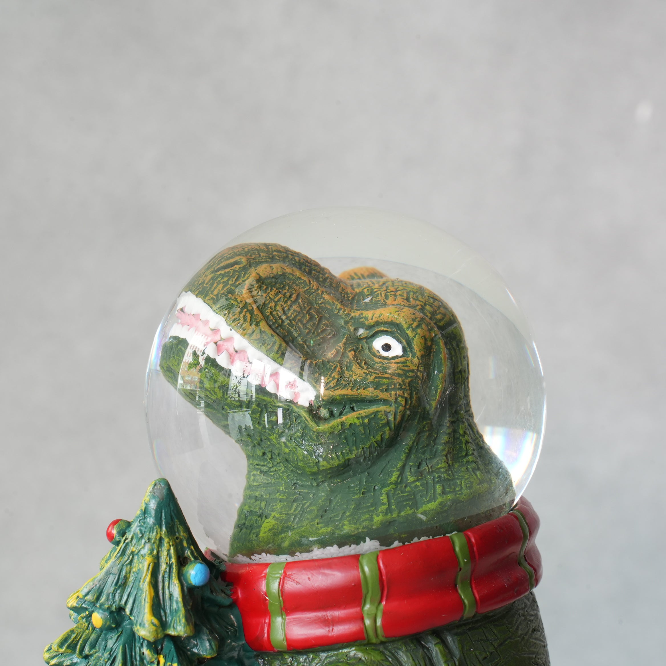 DINO GLOBE
