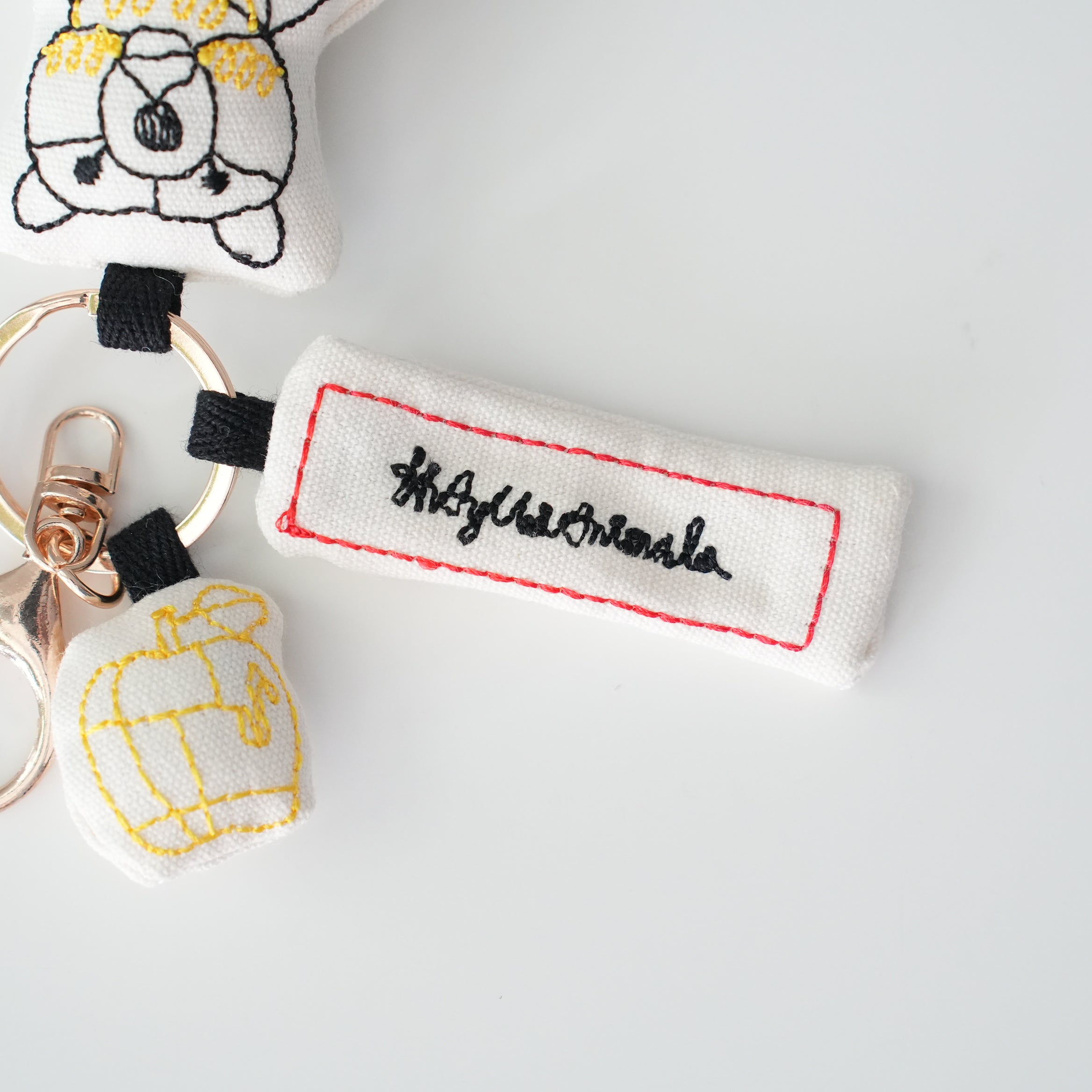 HAyU Charm