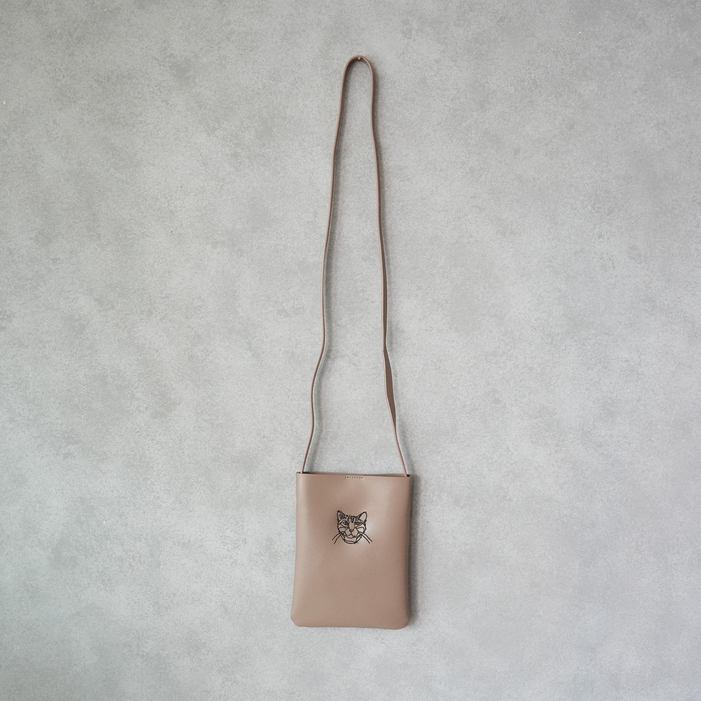 HAyU Smart shoulder bag