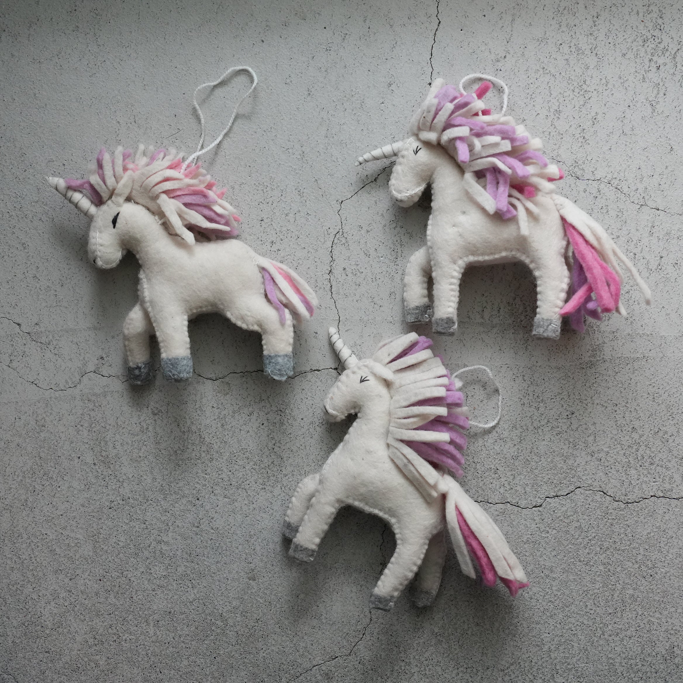 SILK ROAD BAZAAR / Pink Magical Unicorn