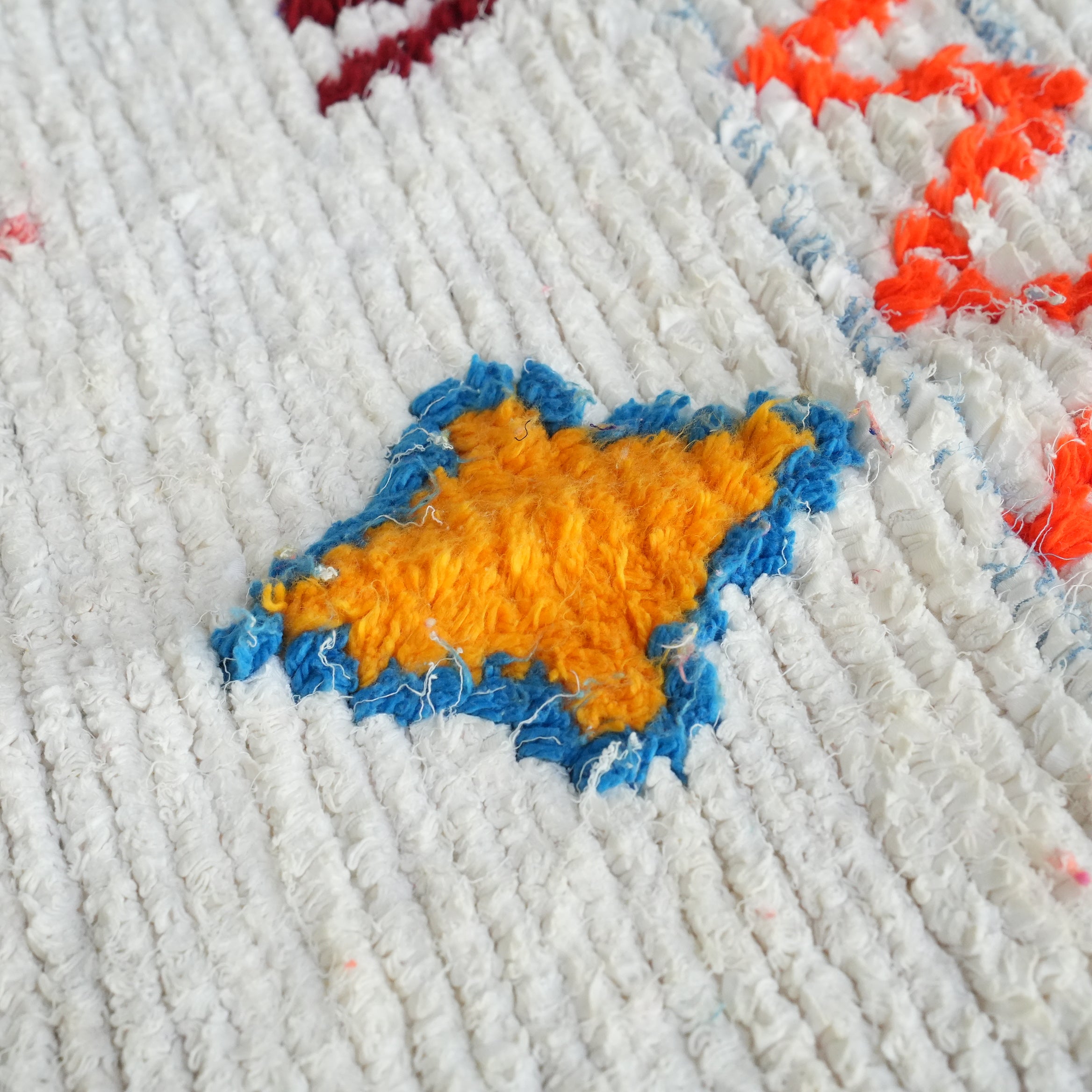 RUG the LIFE / Bouche rouite D143