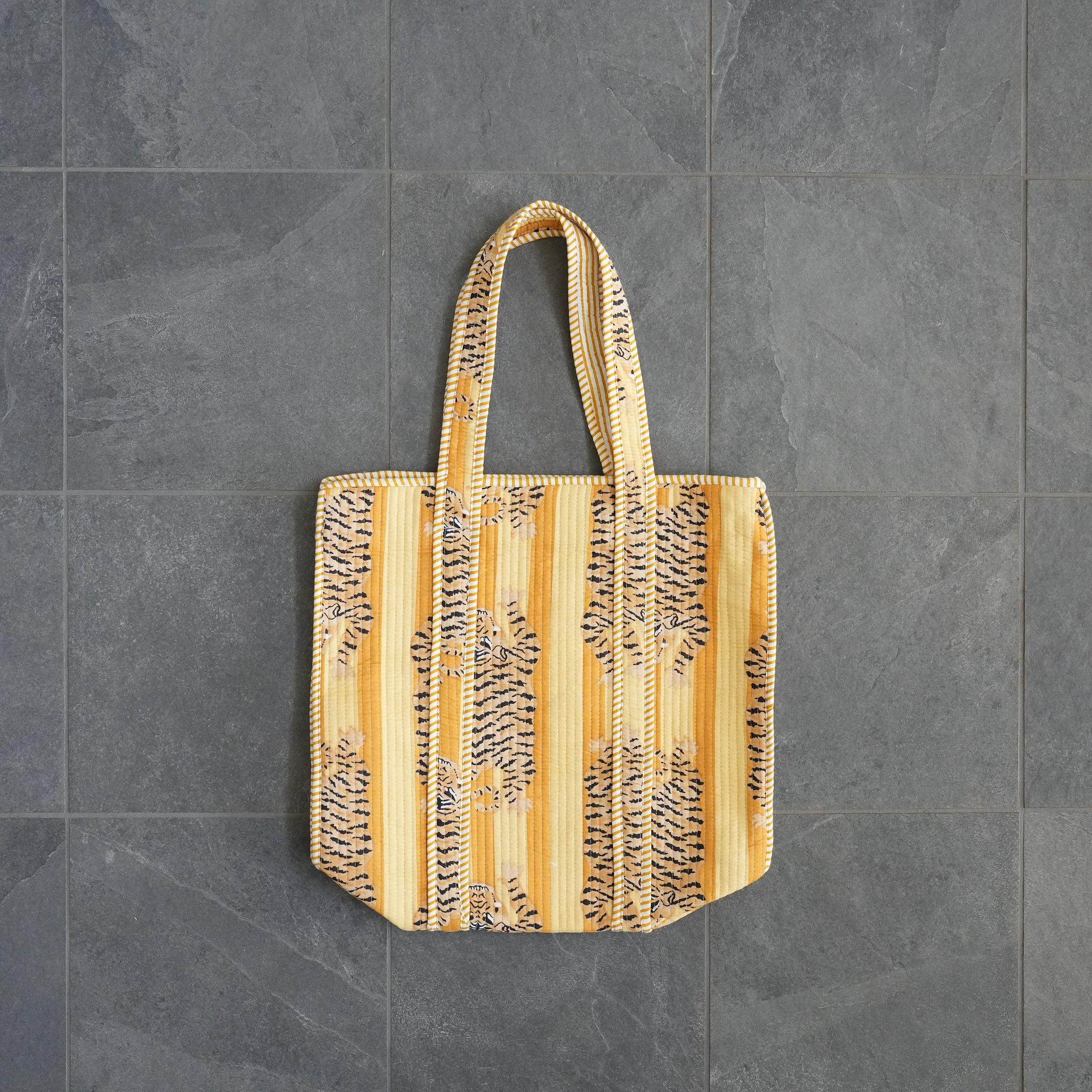 TIGER QUILT BAG