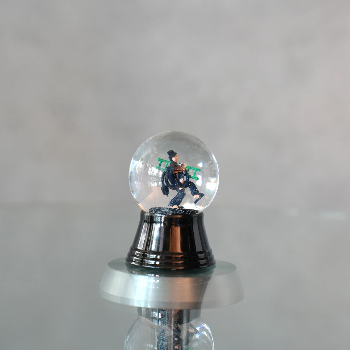 PERZY スノーグローブ 45mm　Chimney sweep