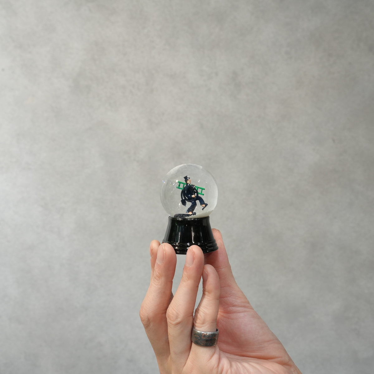 PERZY スノーグローブ 45mm　Chimney sweep