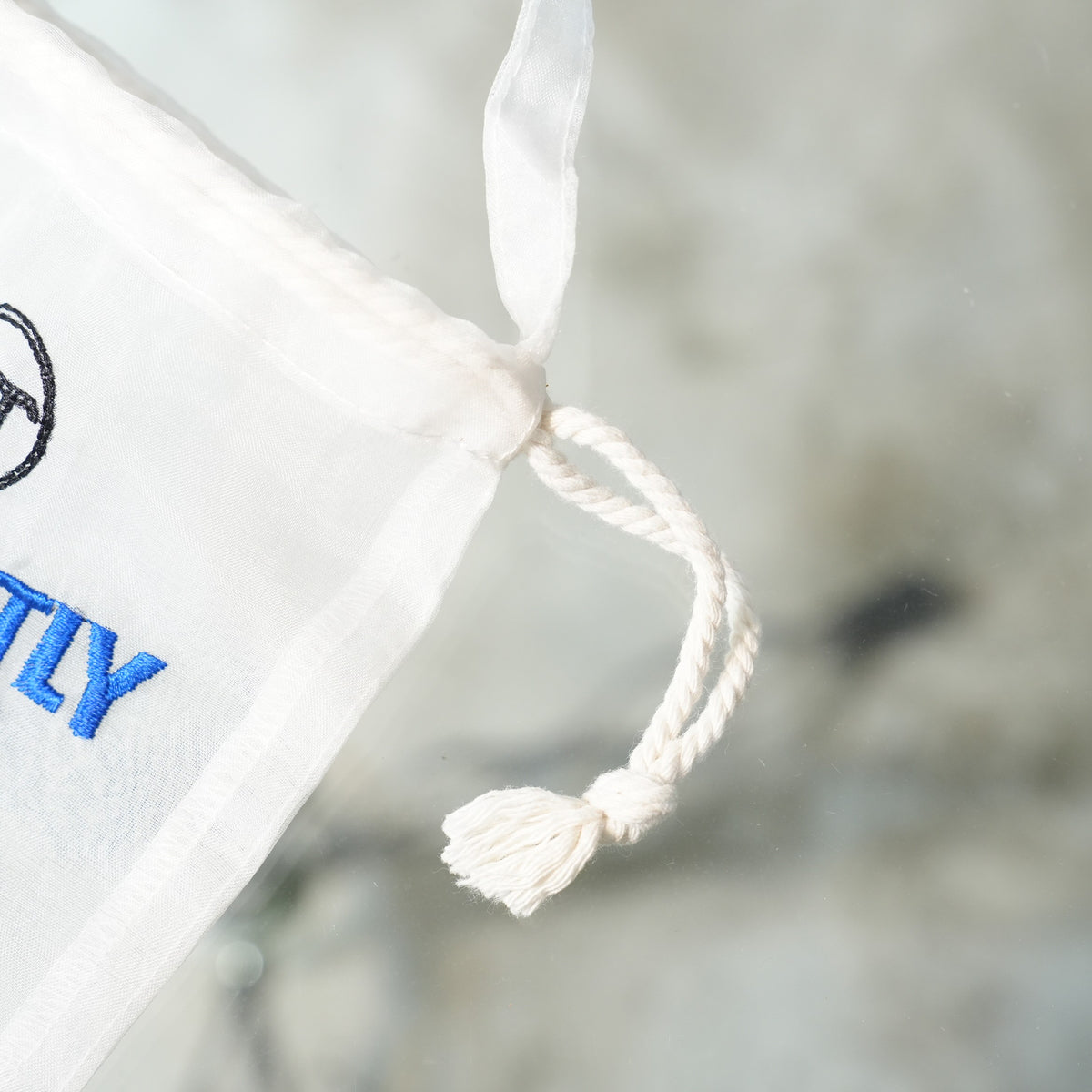Absolutly Water Bottle Shoulder Pouch　L